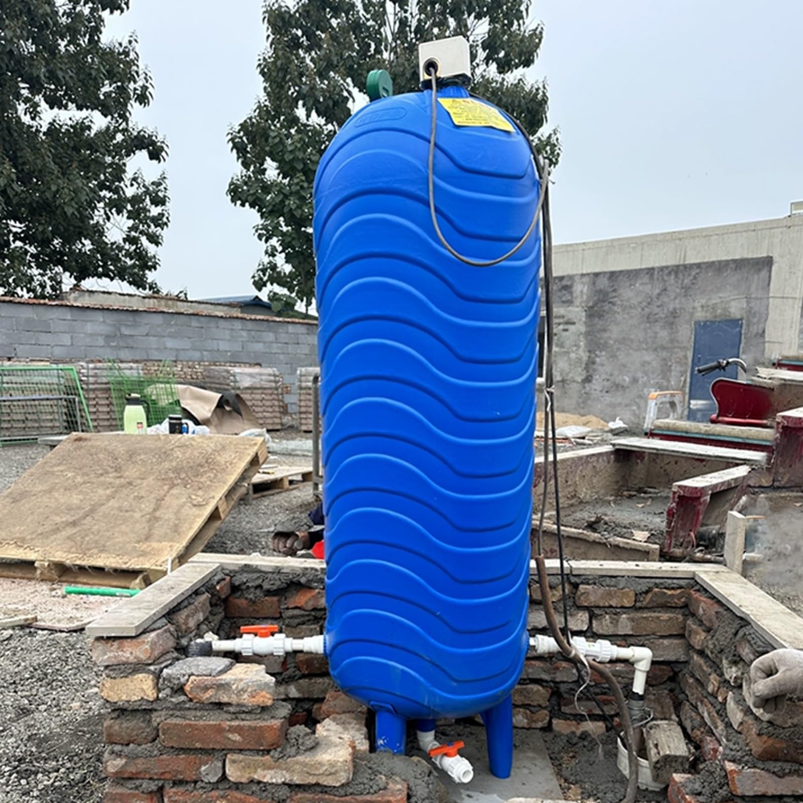 Tanque de presión de Agua, Tanque de Almacenamiento de Agua a presión de PE, Tanque de expansión de 250 L/66 galones para ósmosis inversa, Sistema automático de plástico con Kit de Montaje p