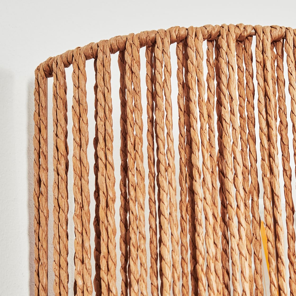 Wandleuchte Colmeal, Wandlampe aus Metall/Seil/Bast in Schwarz/Natur, Leuchte im Boho-Design, Wandleuchte mit Stecker und Schalter, abnehmbares Kabel, UP&Down Lichteffekt, 1x E27, ohne Leuchtmittel