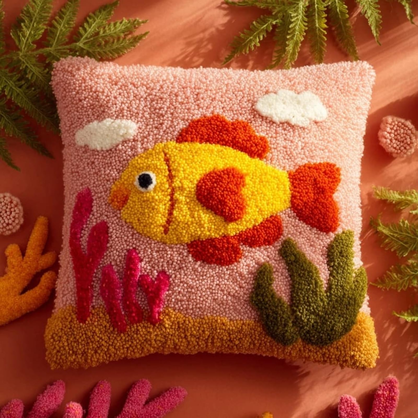 Axiangzik 004 43X43cm Latch Hook Pillow Kit,Cartoon Goldfish Pre-Printed Pattern Cushion Cover,Craft Set With Yarns And Hook For All Ages