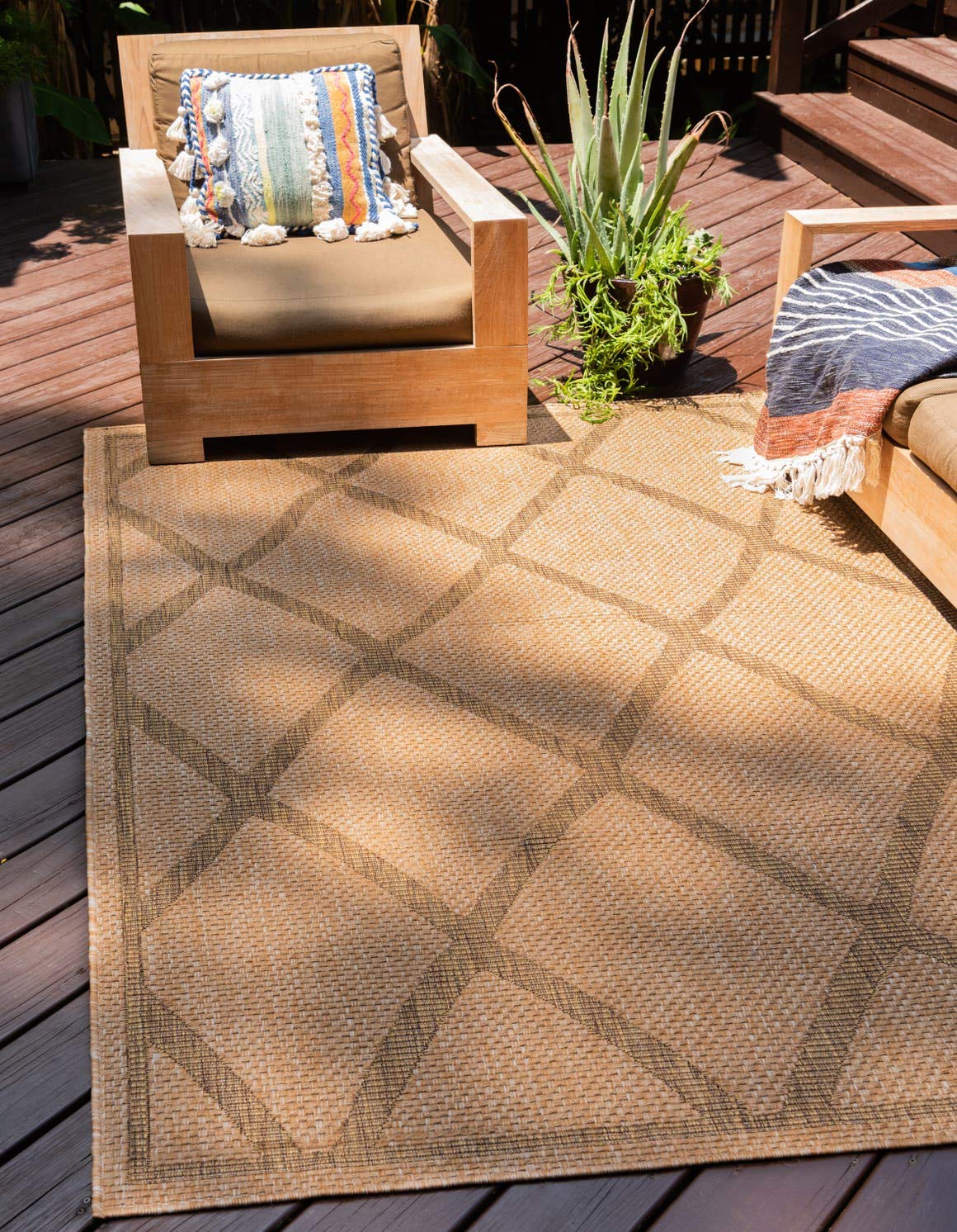 Unique Loom Outdoor Trellis Collection Area Rug - Diamonds (5' x 8' Rectangle, Light Brown/ Brown)