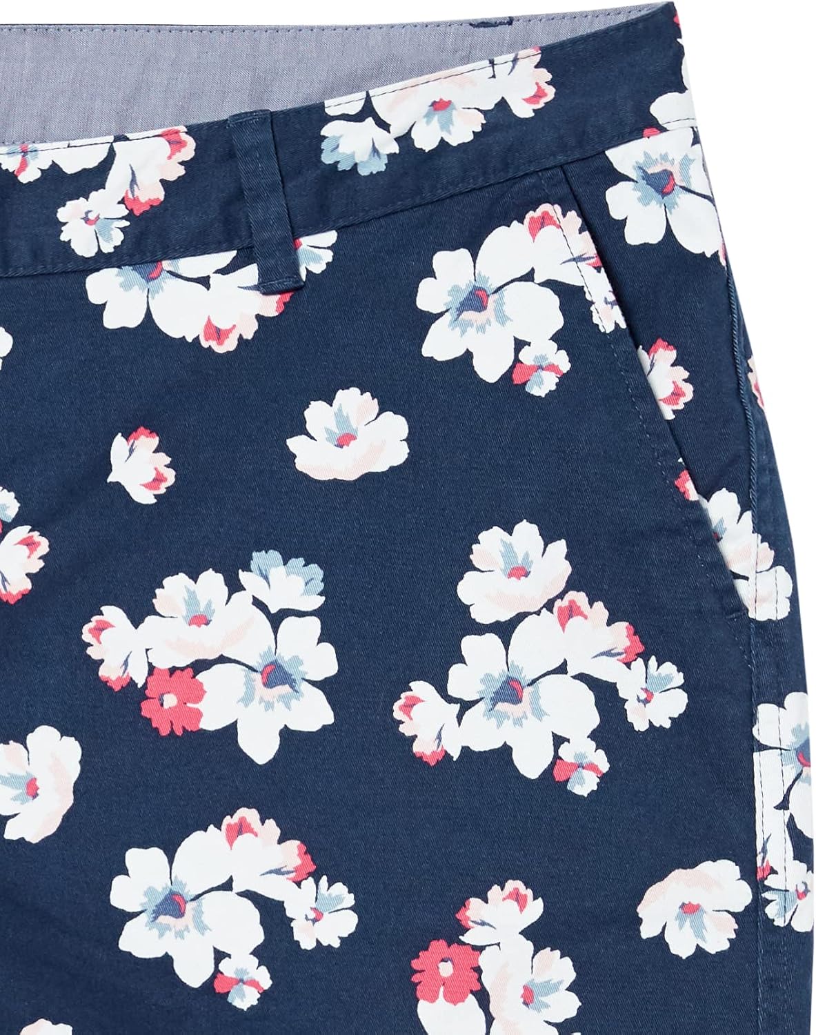 Amazon Essentials Women's Standard 3.5" Inseam Chino Short