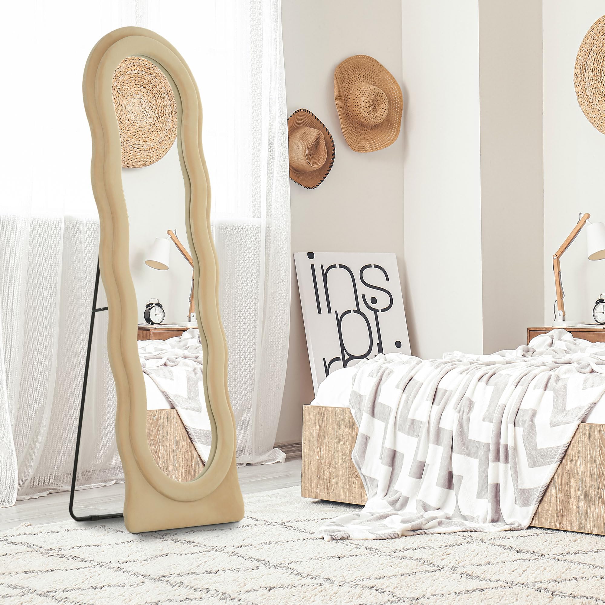 HOMCOM Espejo de Cuerpo Entero 160x50 cm Espejo de Pie o de Pared Diseño Ondulado Marco con Tela de Terciopelo para Salón Dormitorio Beige