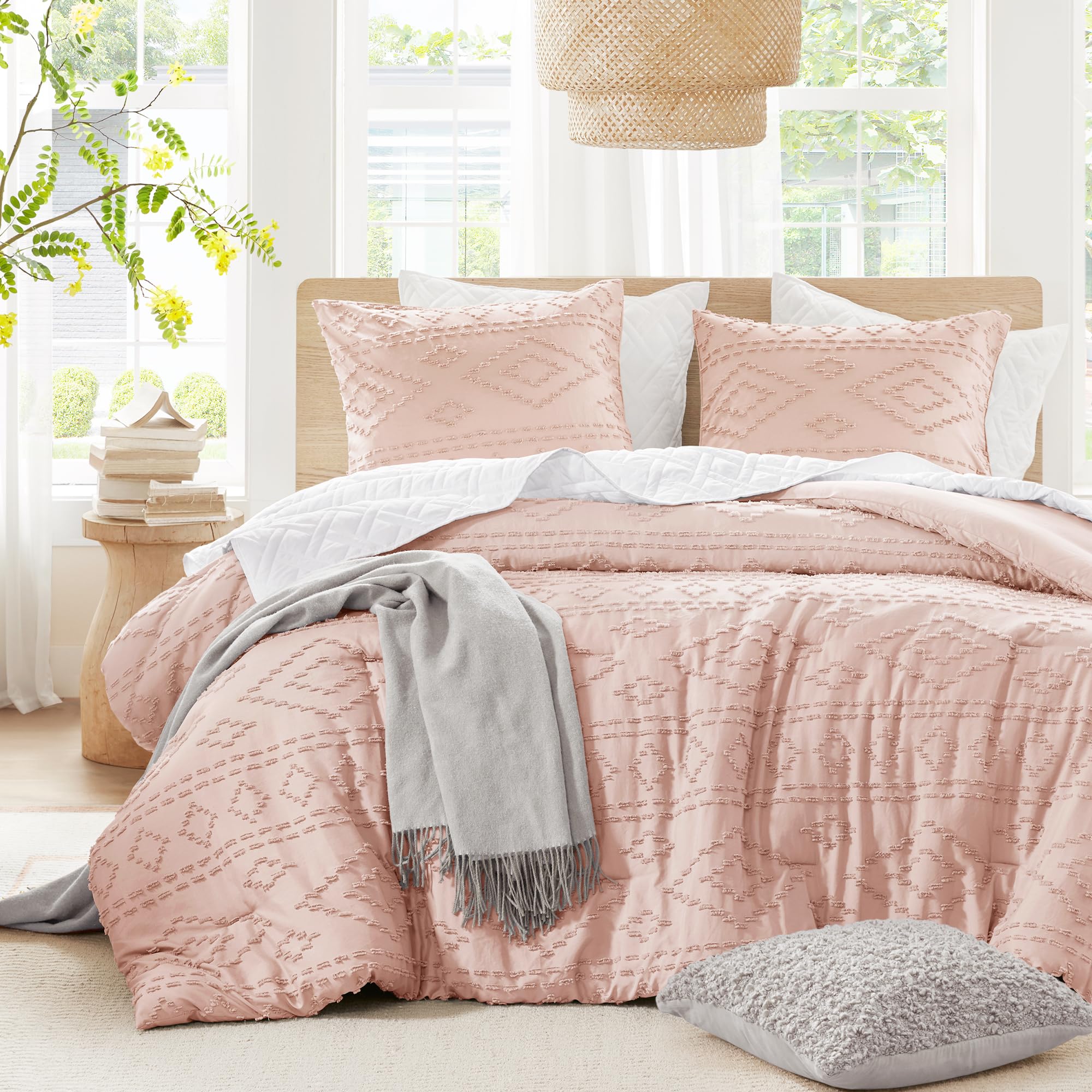Comfort Spaces Comforter for King Size Bed, Geometric Diamond Tufted Boho Comforter Set, All Season Lightweight Bedding Set, Matching Sham, King/Cal King Pink 3 Piece