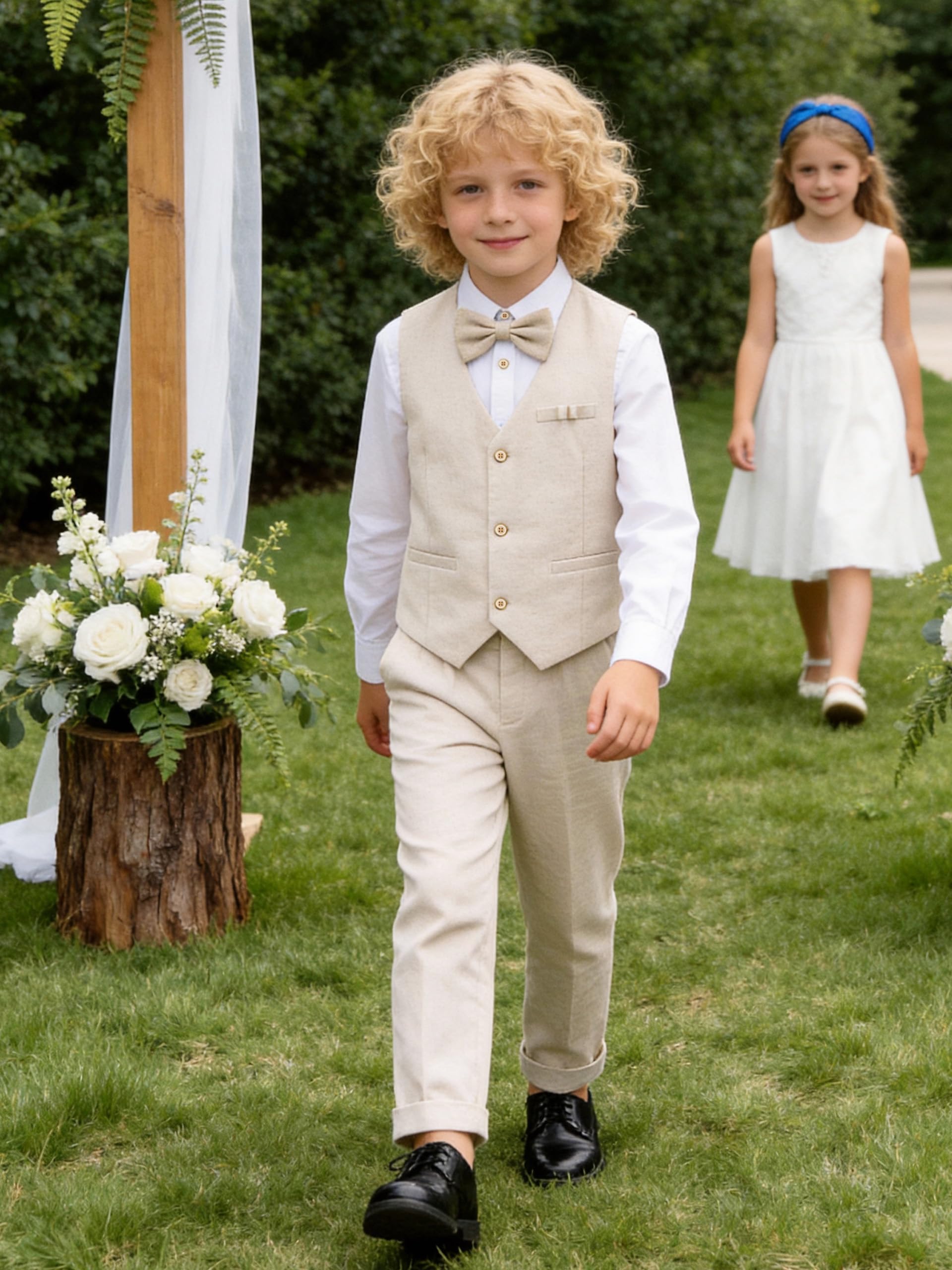 LOLANTA 4 Pezzi Completo Cerimonia Elegante Bambino, Ragazzi Paggetto Matrimoni Battesimo Abito in Lino Suit Set, Gilet+Pantaloni+Camicia+Farfallino