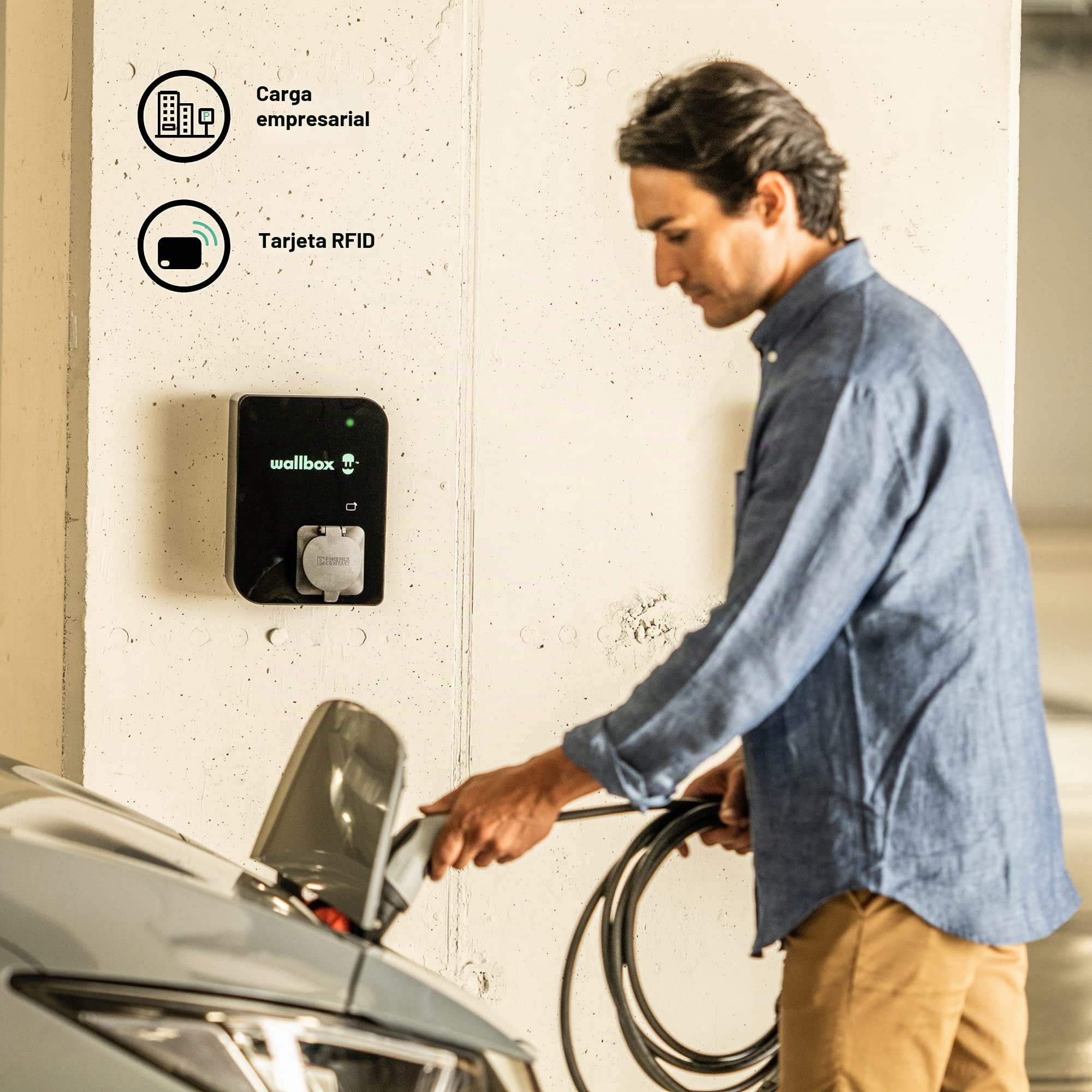 Wallbox Cargador Copper SB para EV. Potencia de hasta 22 kW. Lector de Tarjetas RFID Integrado y Cable de Carga Tipo 2. Conexión WiFi y Bluetooth, y Compatible con OCPP.