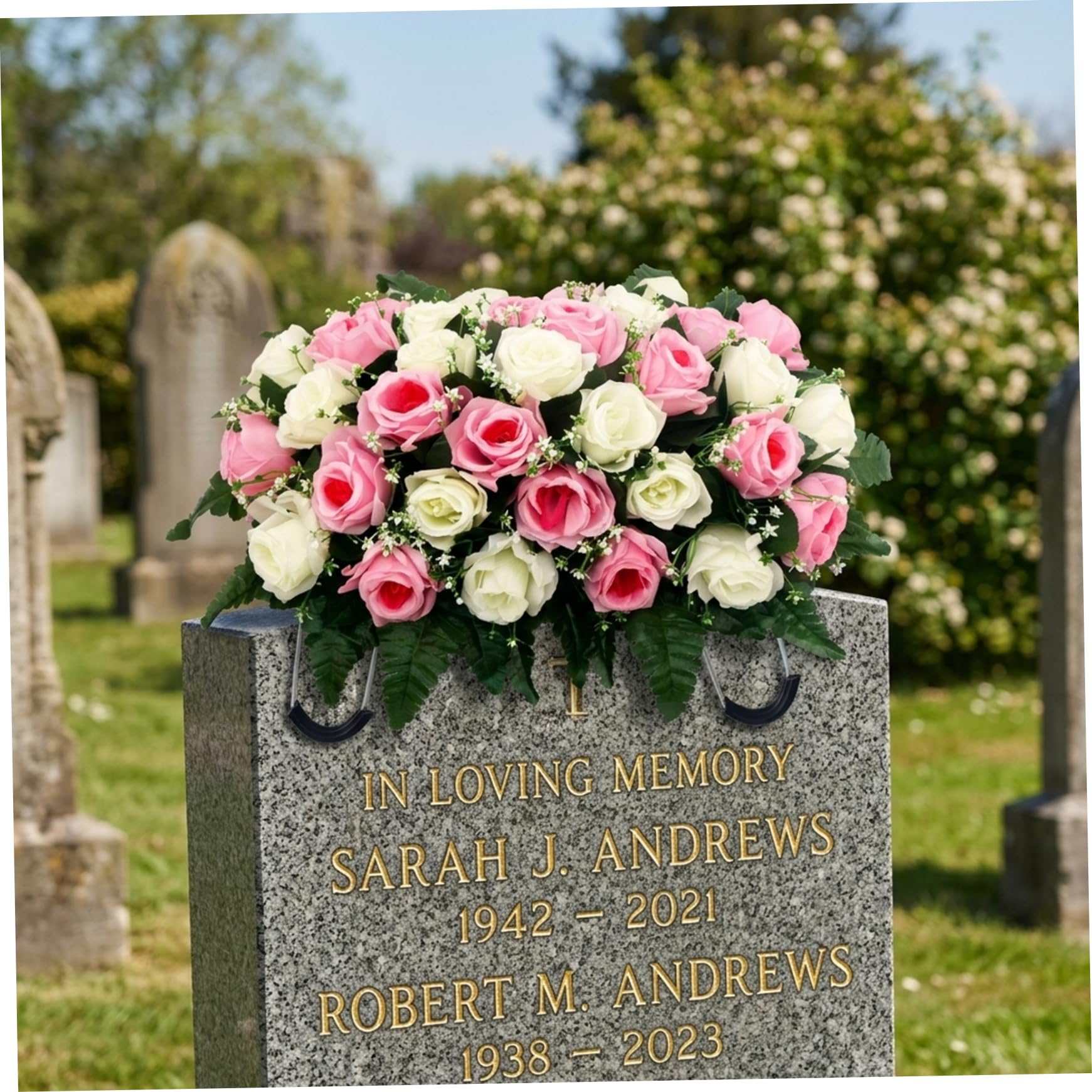 Comebachome Headstone Flower Saddle, Artificial Headstone Flowers with 34 Realistic Roses for Grave Decor, Adjustable & Long-Lasting Memorial Floral Arrangement, Décorations d'été