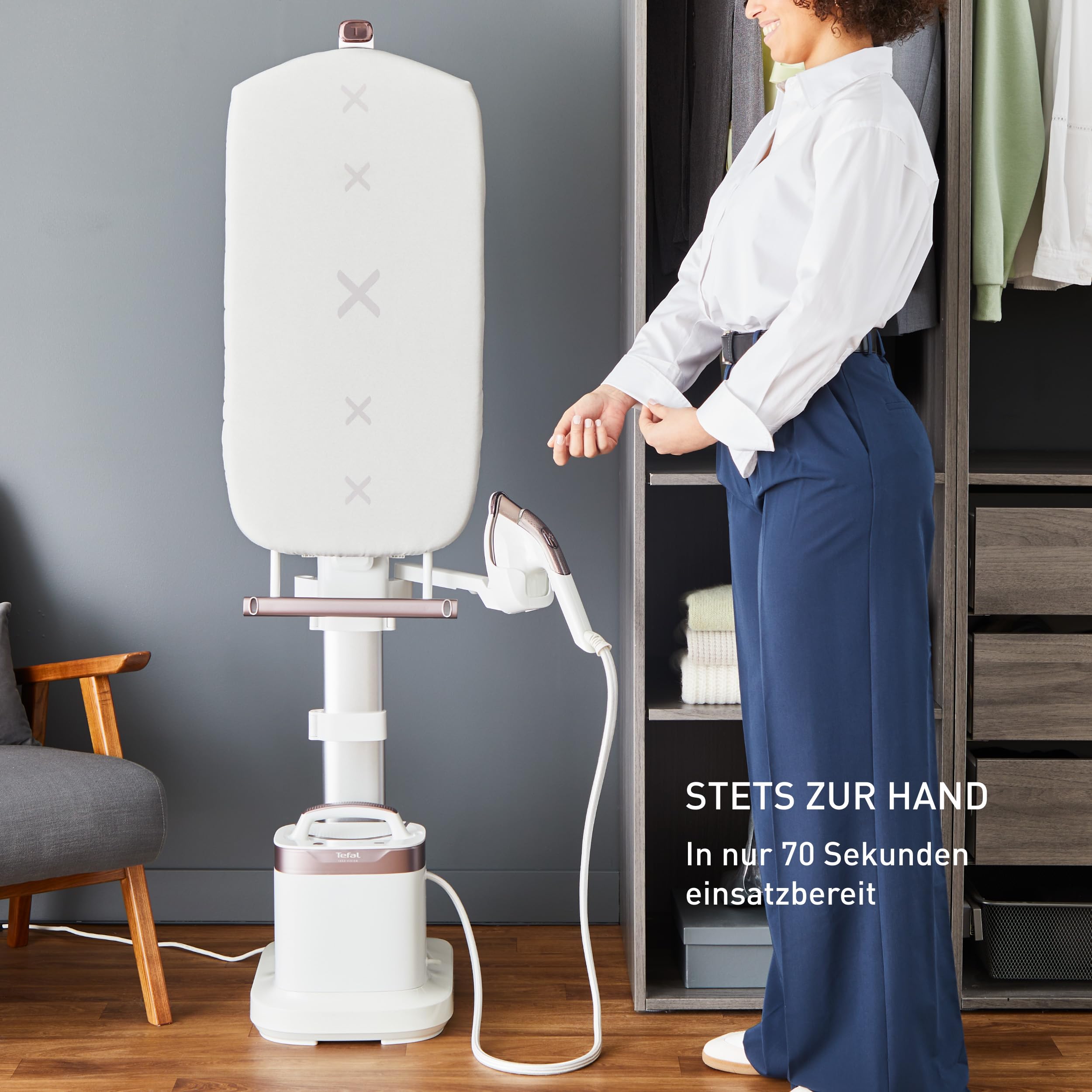 Tefal IXEO Vision All-in-One Dampfglätter, mit Multipositionsbrett, Dampfabgabe von bis zu 80 g/min, Dampfstoß von 200 g/min, integrierte LED-Technologie, abnehmbare Basis, Weiß/Zimtrosa, QT1811E0