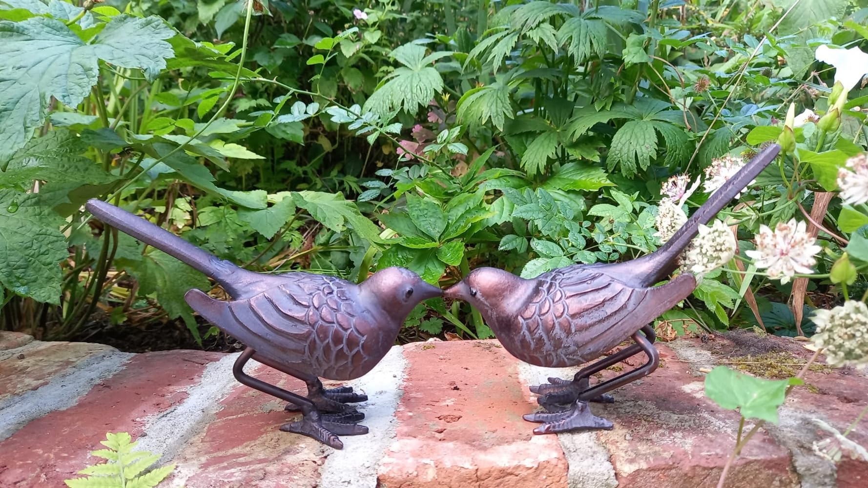 Inspirational Gifting Bronze Garden Pair Of Birds Sculpture Garden Ornament