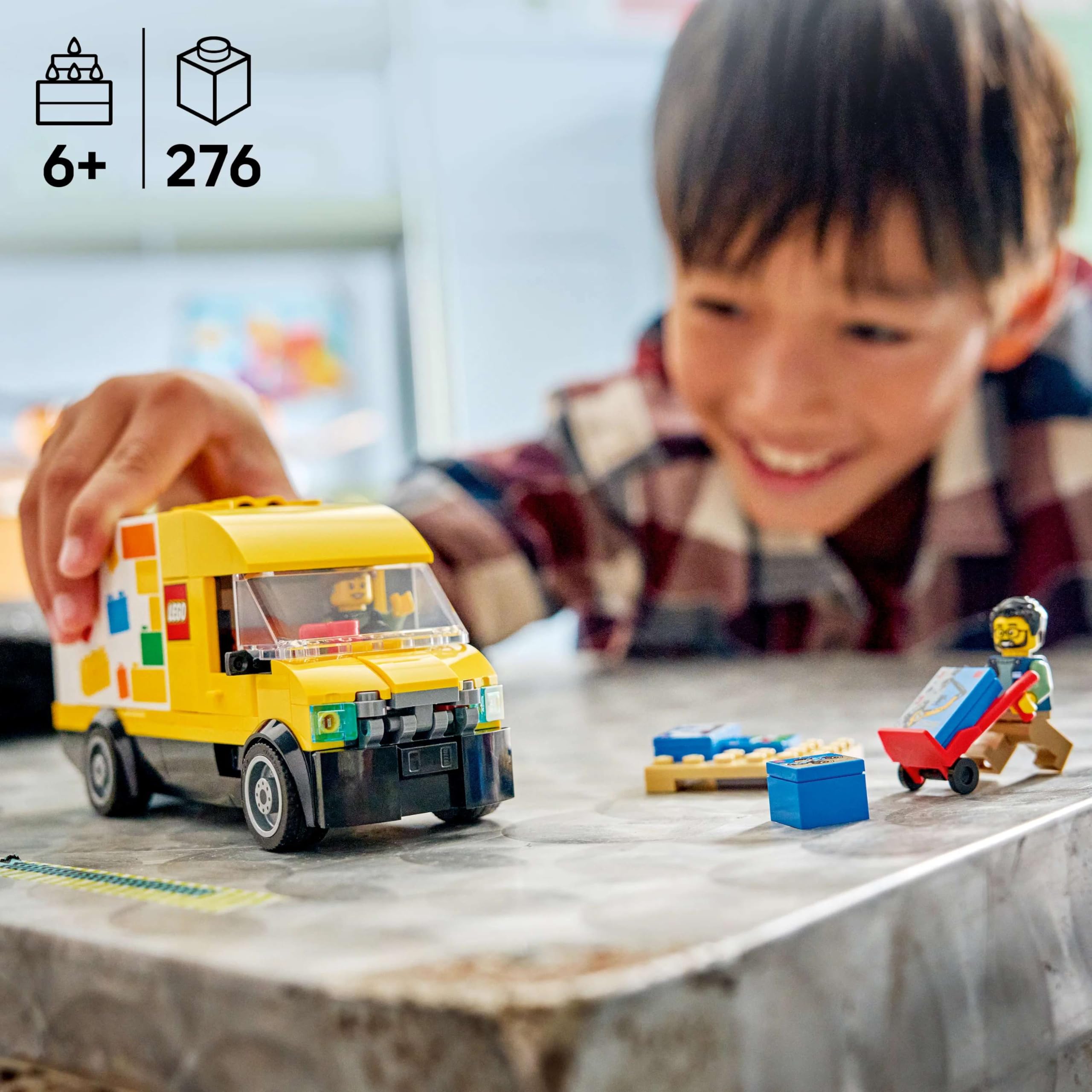 LEGO City Furgonetka LEGO, zabawka dla dzieci od 6 lat, klocki konstrukcyjne z pojazdem i dwiema minifigurkami, pomysł na prezent dla 6-latka, dla chłopca i dziewczynki na urodziny 60500