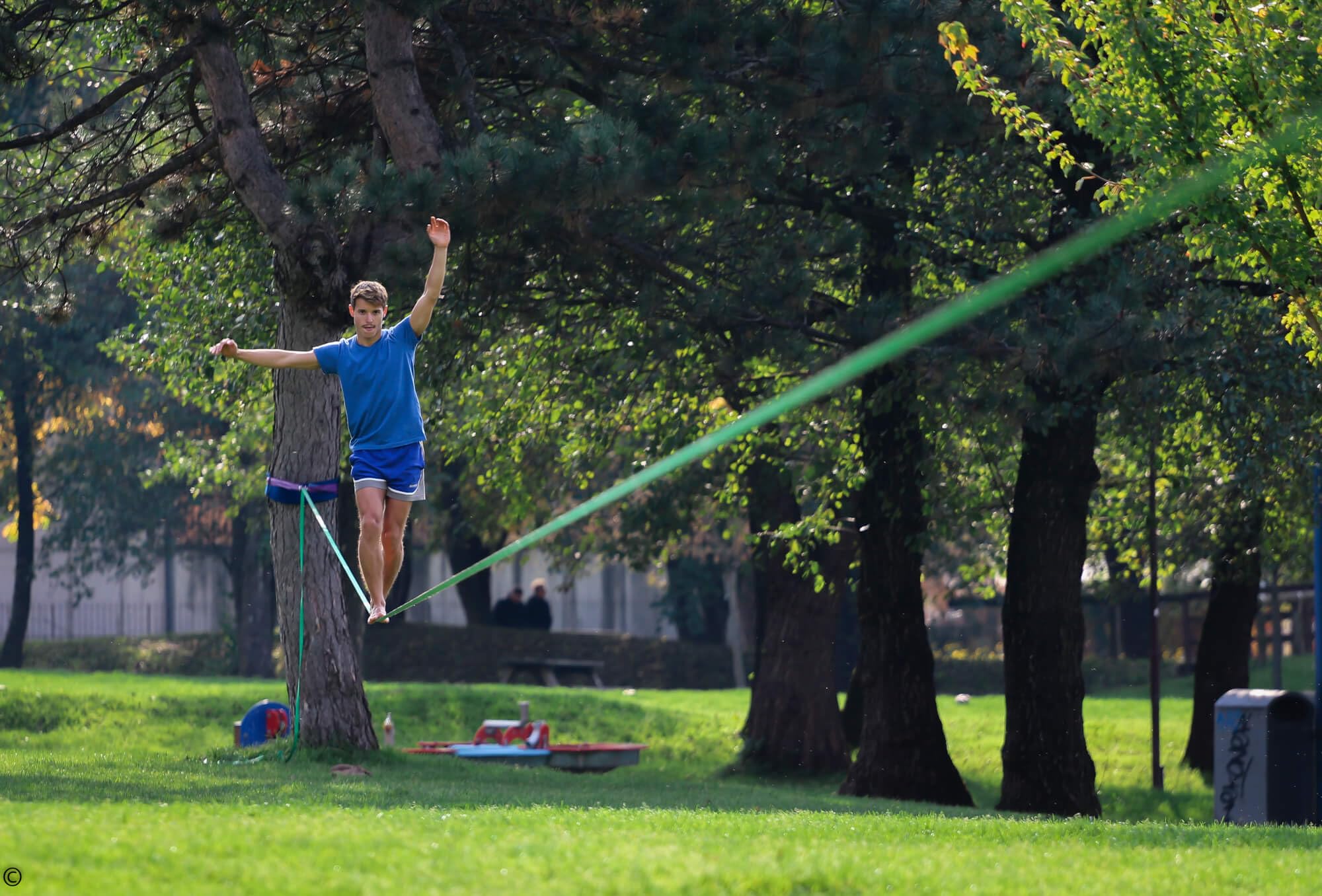 Longline Slackline Kit - Primitive 30 - Contiene Linea da camminata, Moschettoni, Anelli e Sling per tendere e Sacca da trasporto - Set Completo Lunghezza 30m