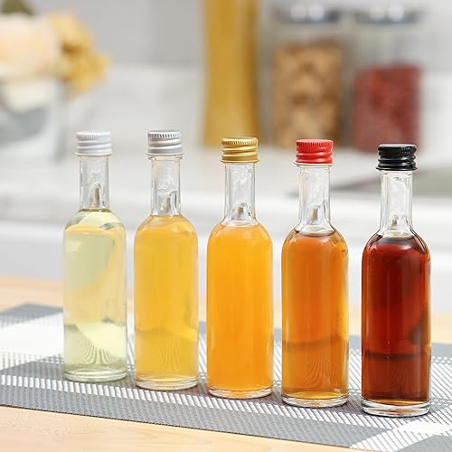 Miniatura 3 de Mini botellas de vidrio pequeñas de 1.7 fl oz con tapa de aluminio y termorretráctiles, paquete de 24 (tapas negras) para bebidas de salsas de licor