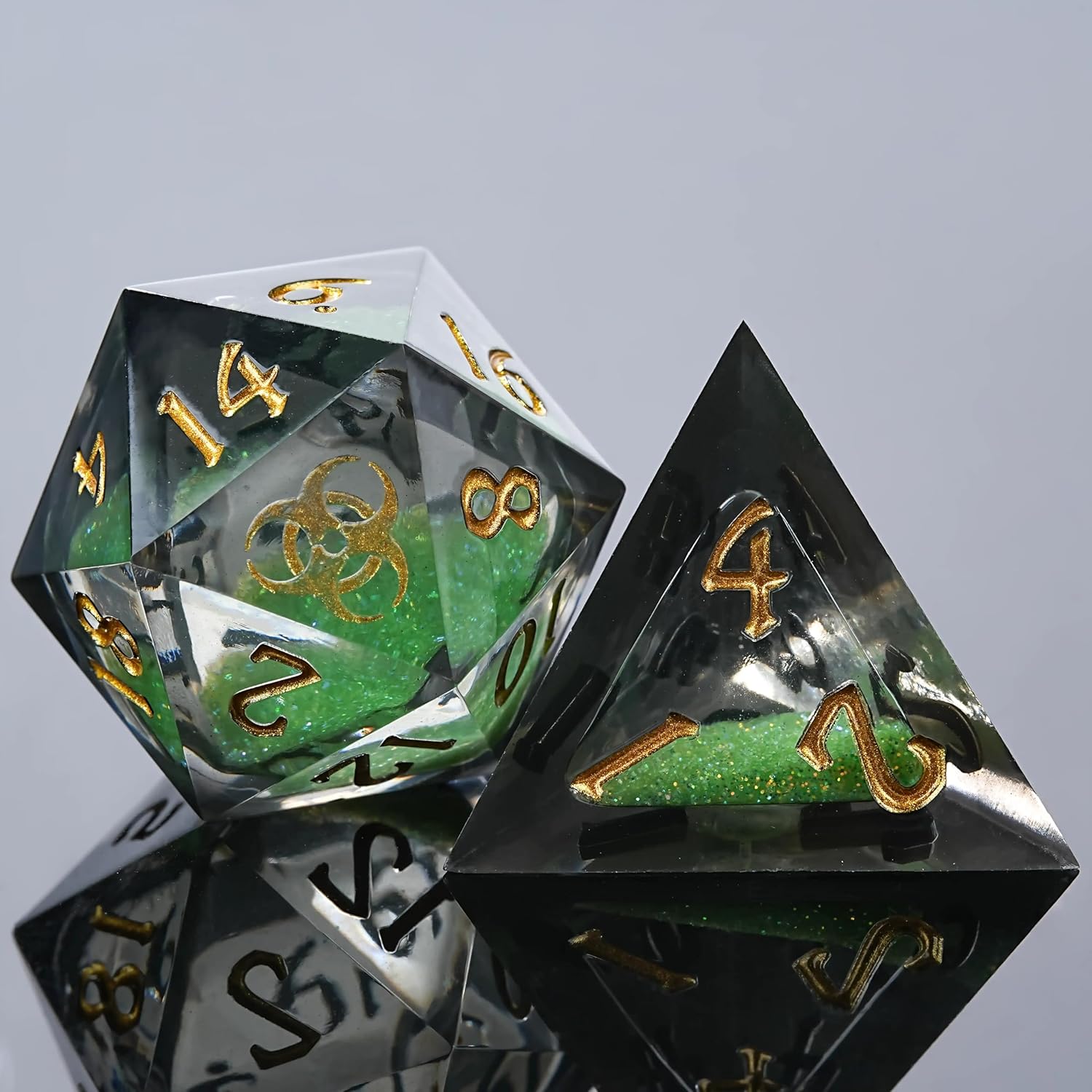 Liquid Core Dice Set - Handcrafted d&d dice Sharp Edge 7-Die Resin Dice with Colorful Quicksand Effect,Polyhedral D and D Dice Set for Dungeons and Dragons RPG MTG Table Games（PLRGUE EUXRR）