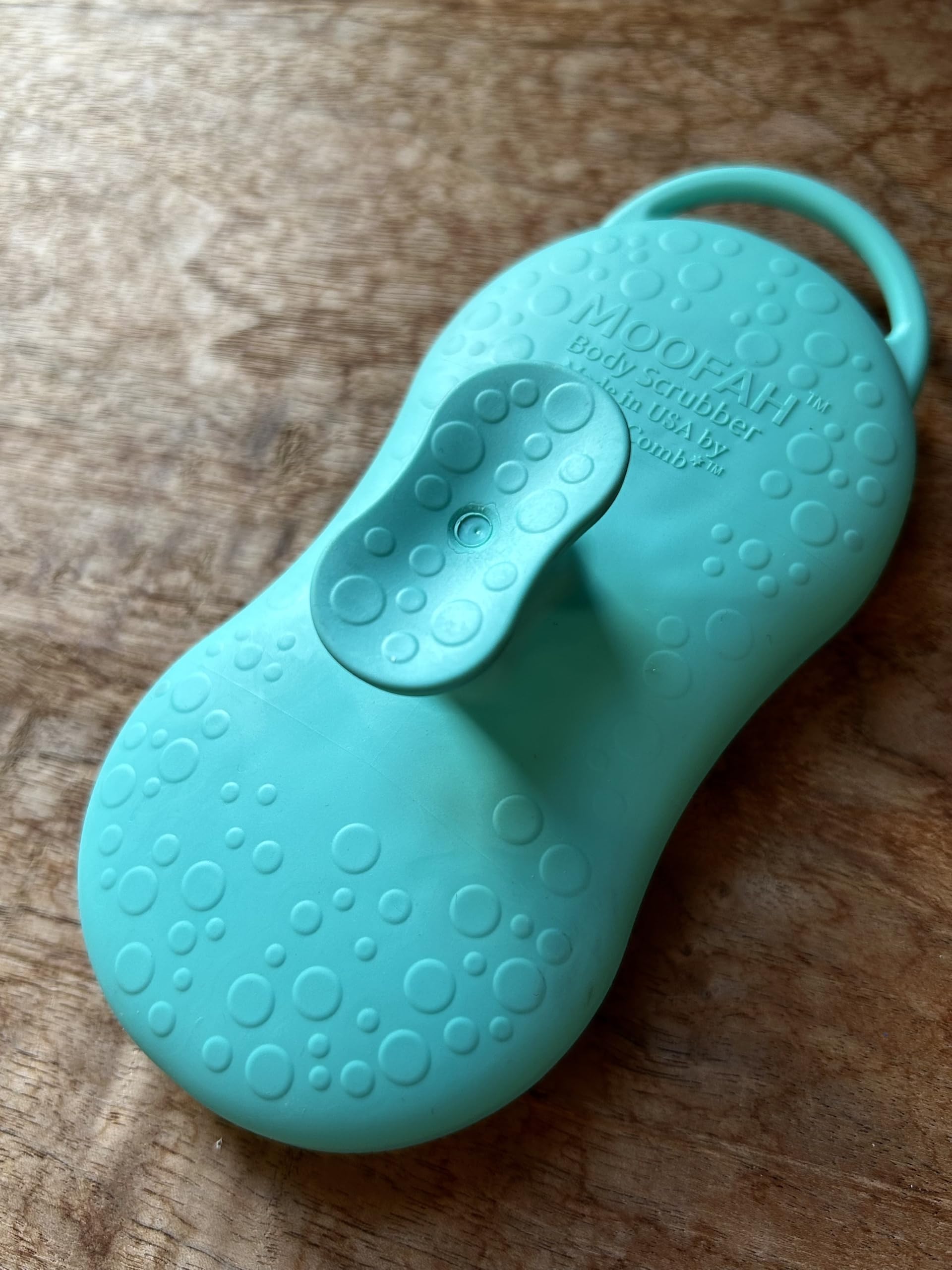 Chicago Comb MOOFAH™ Body Scrubber- Made in USA, Loofah Alternative, Exfoliating, Refreshing, Quick-Drying, Travel-Friendly, Easy-to-Clean (): Aqua