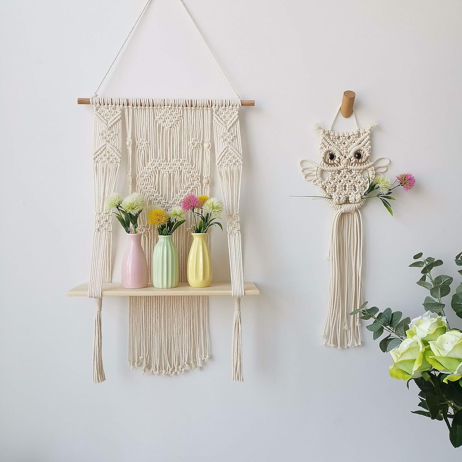 Macrame Wall Hanging Shelf, Wood Floating Hanging Storage Shelf Bohomian Wall Decor (Heart)