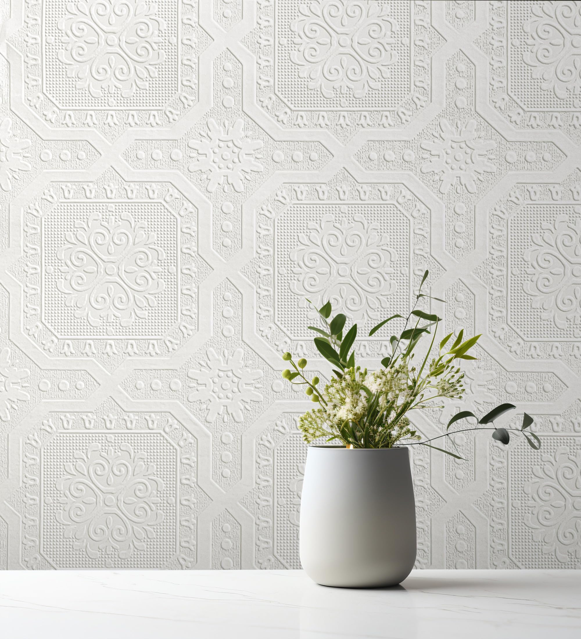 Papier peint vinyle à médaillons blancs pour sublimer les murs de votre cuisine et salon