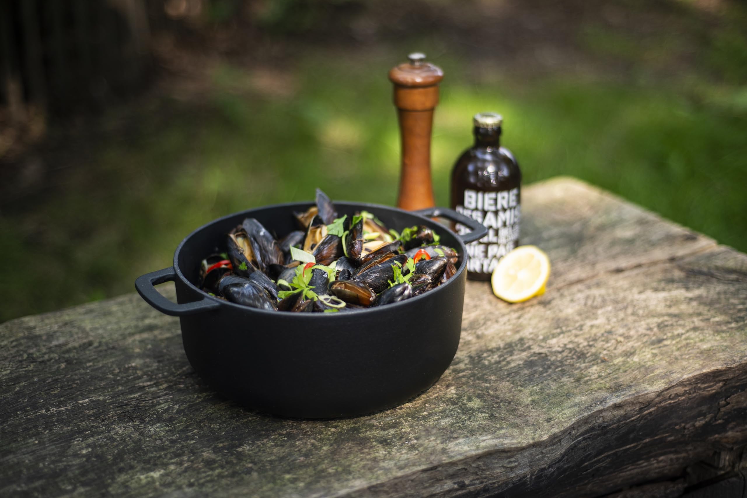 Combekk Sous-Chef 190228BL Sous-Chef Dutch Oven, Cast Iron
