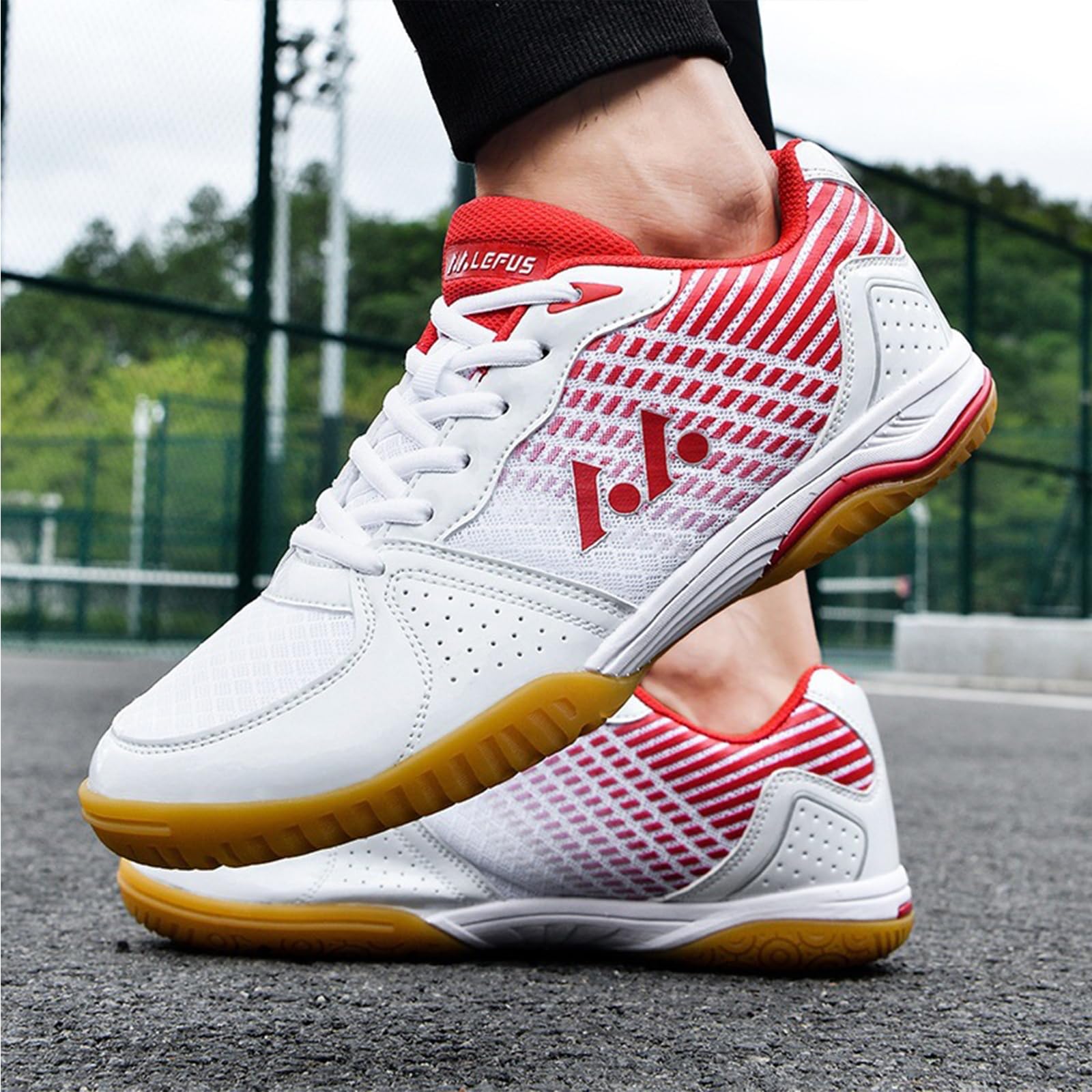 NGARY Chaussures de badminton pour homme et femme - Légères - Absorption des chocs - Antidérapantes - Pour tous les types de sports