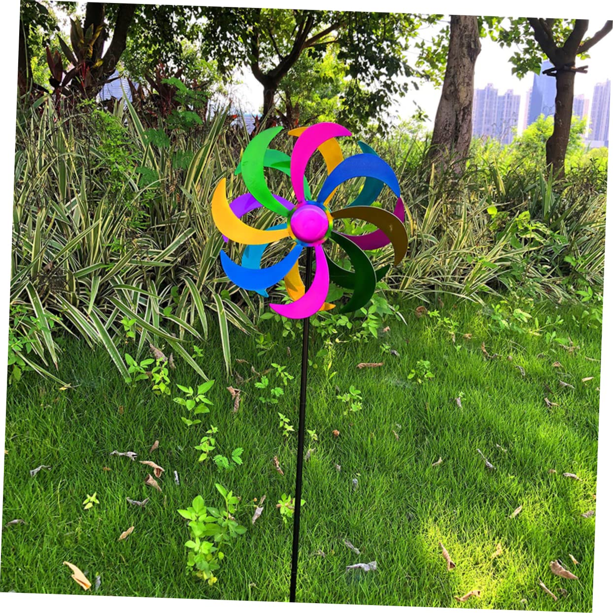 Sosoport Buntes Windmühlenspielzeug 1stück aus Eisen für Garten und Hof | Regenbogen Deko, Schöne Optik, Lebendige Farben, Festliche Stimmung, Outdoor Stake