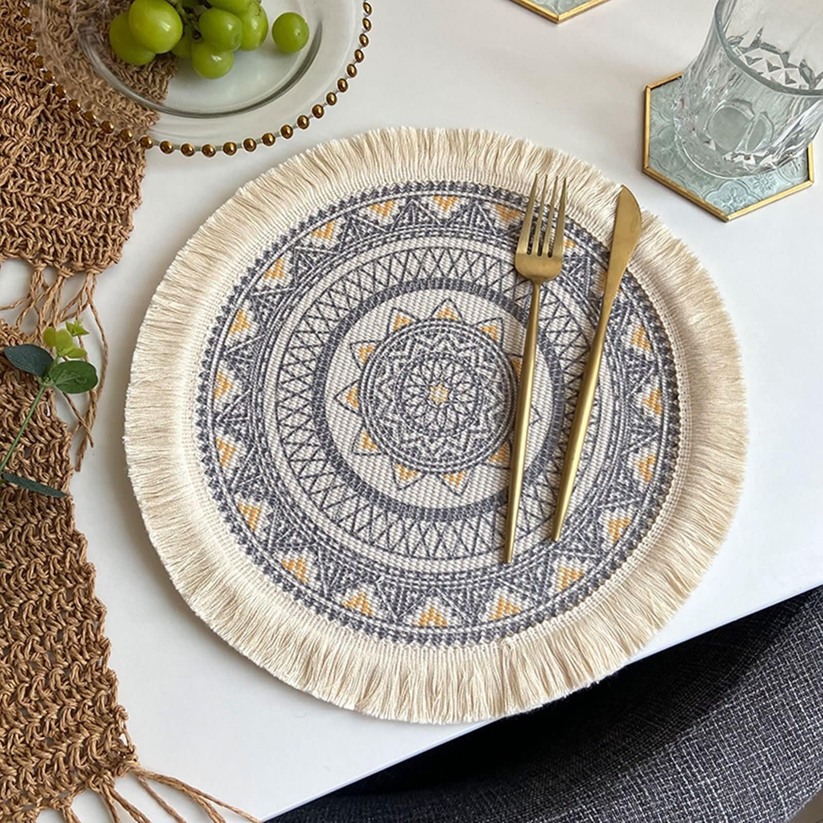 Tovagliette Americane Set di 8,33 CM,Tovagliette Americana Poliestere Cotone Rotondo con Fiore Vintage e Nappe Set Tovagliette Giallo Grigio