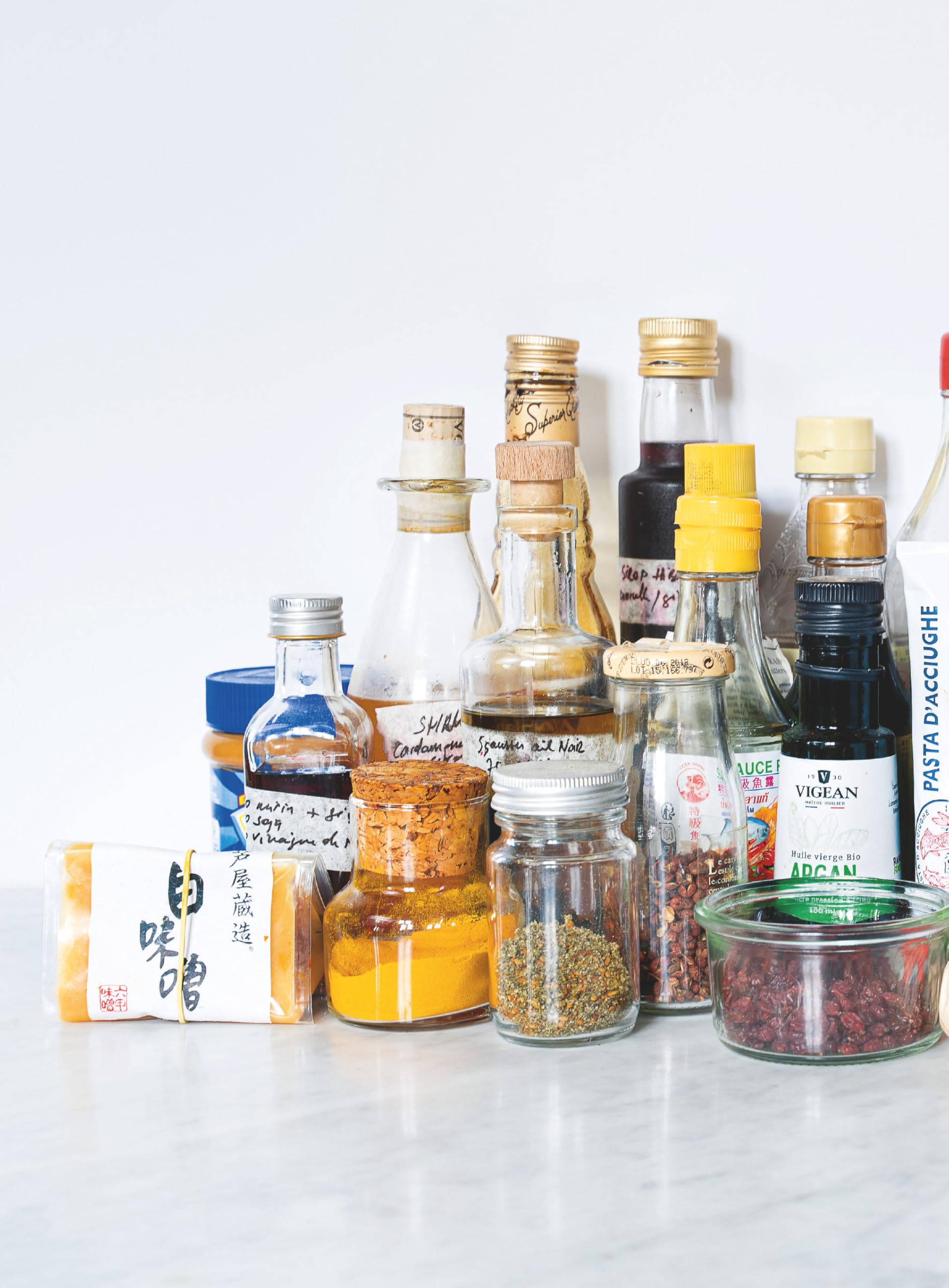 Ma petite épicerie du monde: 50 produits pour réinventer le quotidien