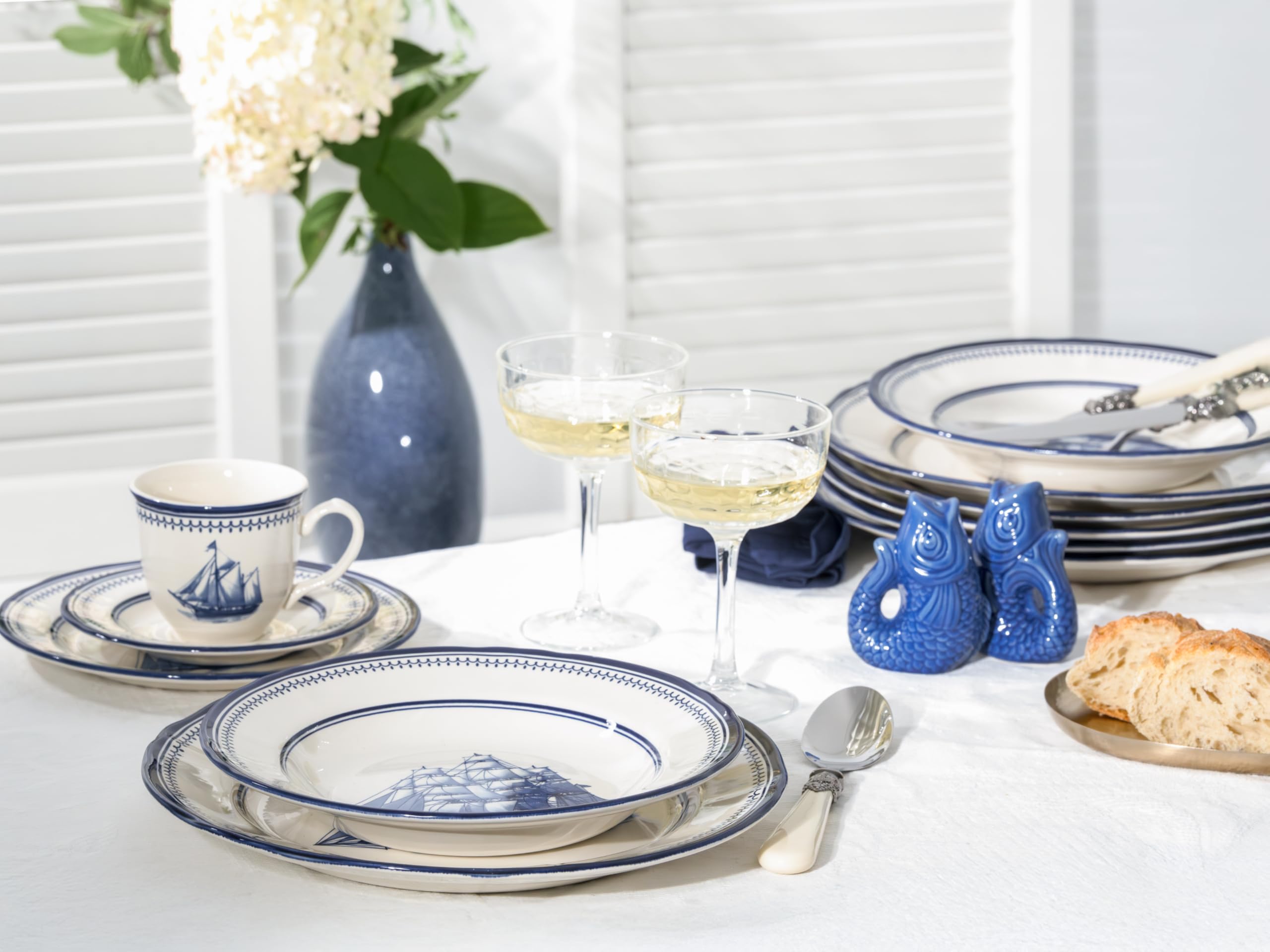 CreaTable, 24486, Serie Segelschiff Blau, 30-teiliges Geschirrset für 6 Personen, Kombiservice aus Steingut, spülmaschinen- und mikrowellengeeignet, Qualitätsproduktion