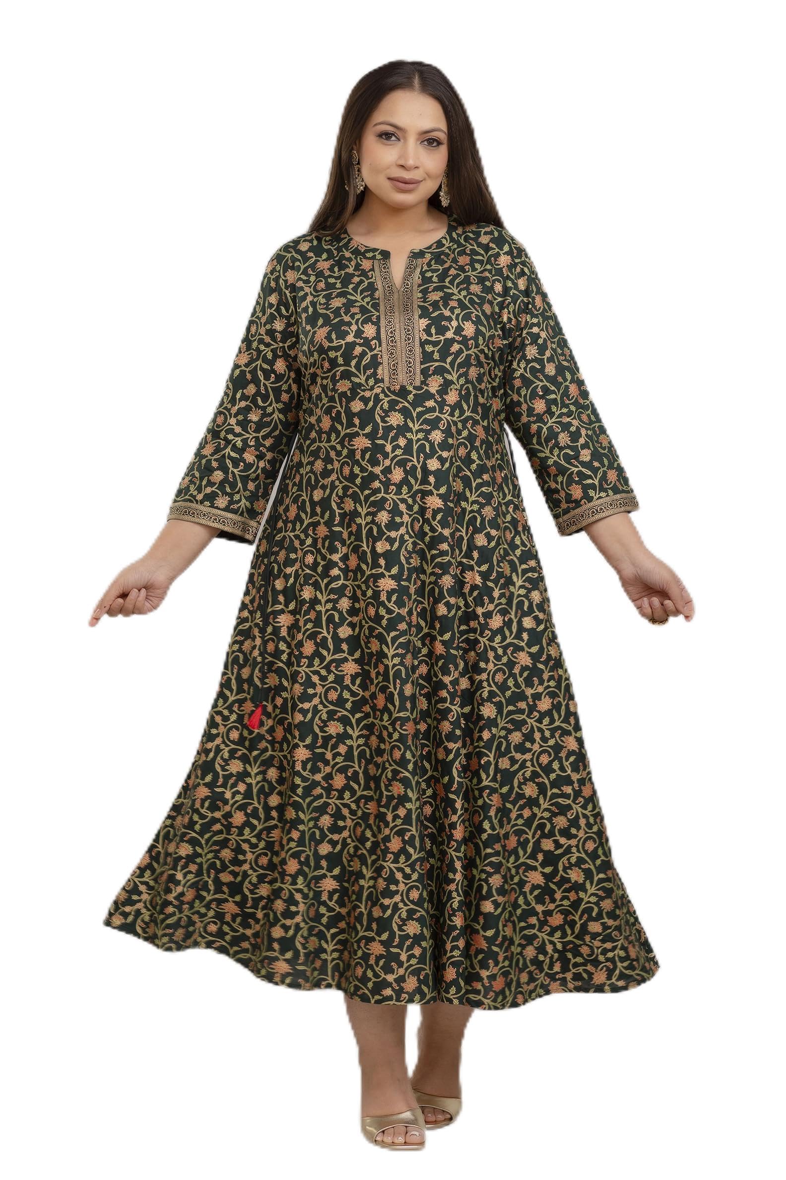 Women's Regular fit Green Jaal Gown
