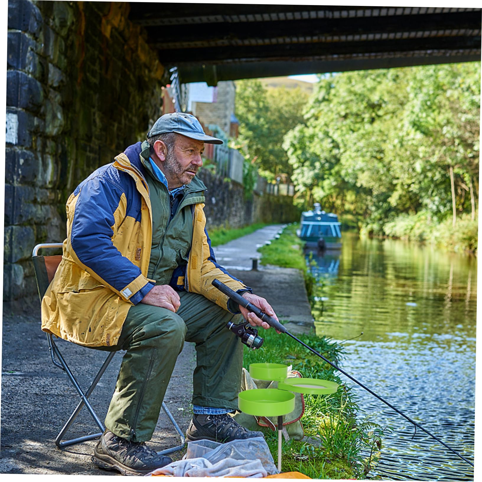 Scatola per Pesca Inserto di Terra, Plastica Resistente, Divisori per Organizzazione, Colori Vivaci, Compatta per Attrezzatura da Pesca e attività all'Aperto