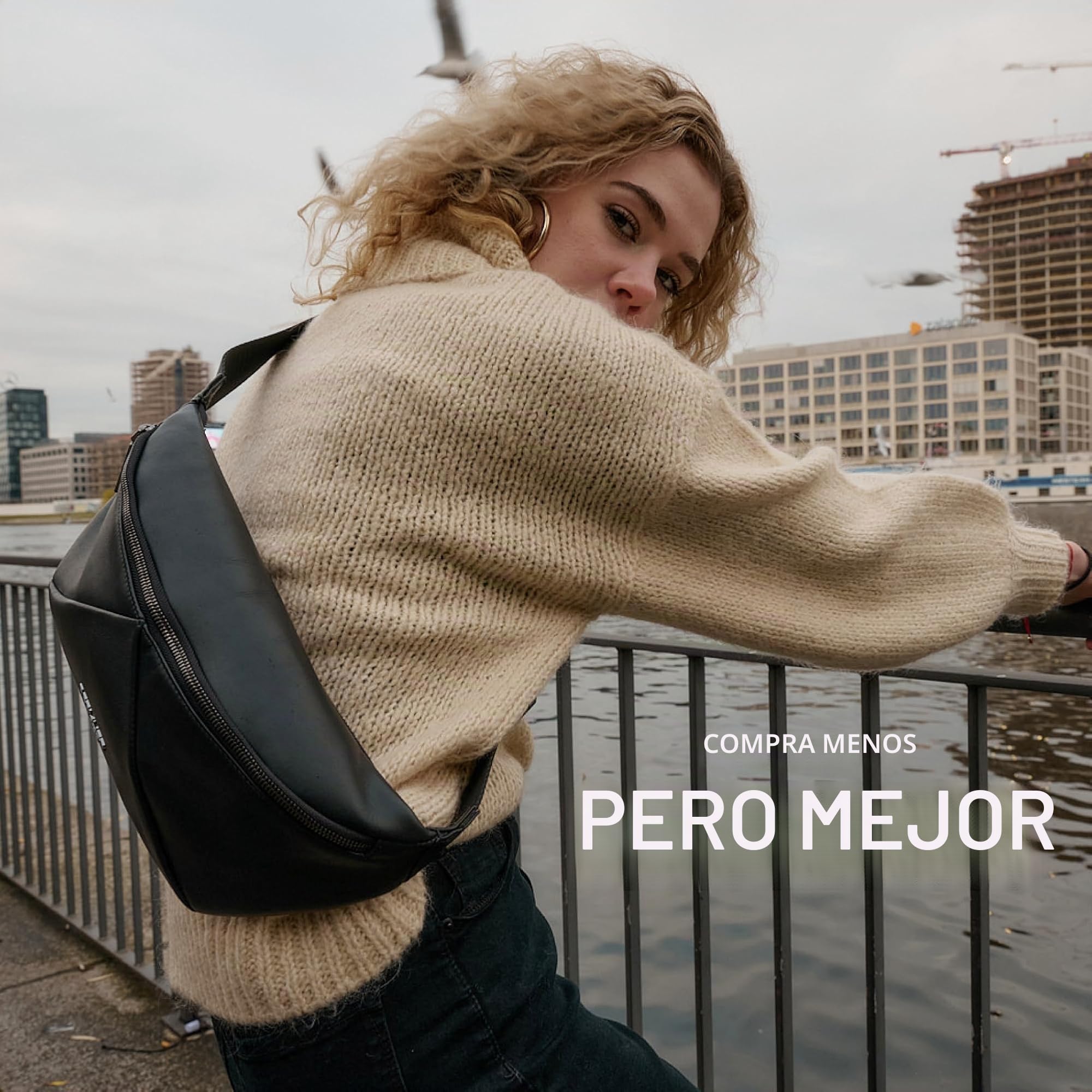 Berliner Bags Feline Riñonera de Piel Auténtica, Bolso Bandolera Crossbody Unisex con Bolsillo Trasero, Cremalleras YKK y Correa Ajustable – Negro
