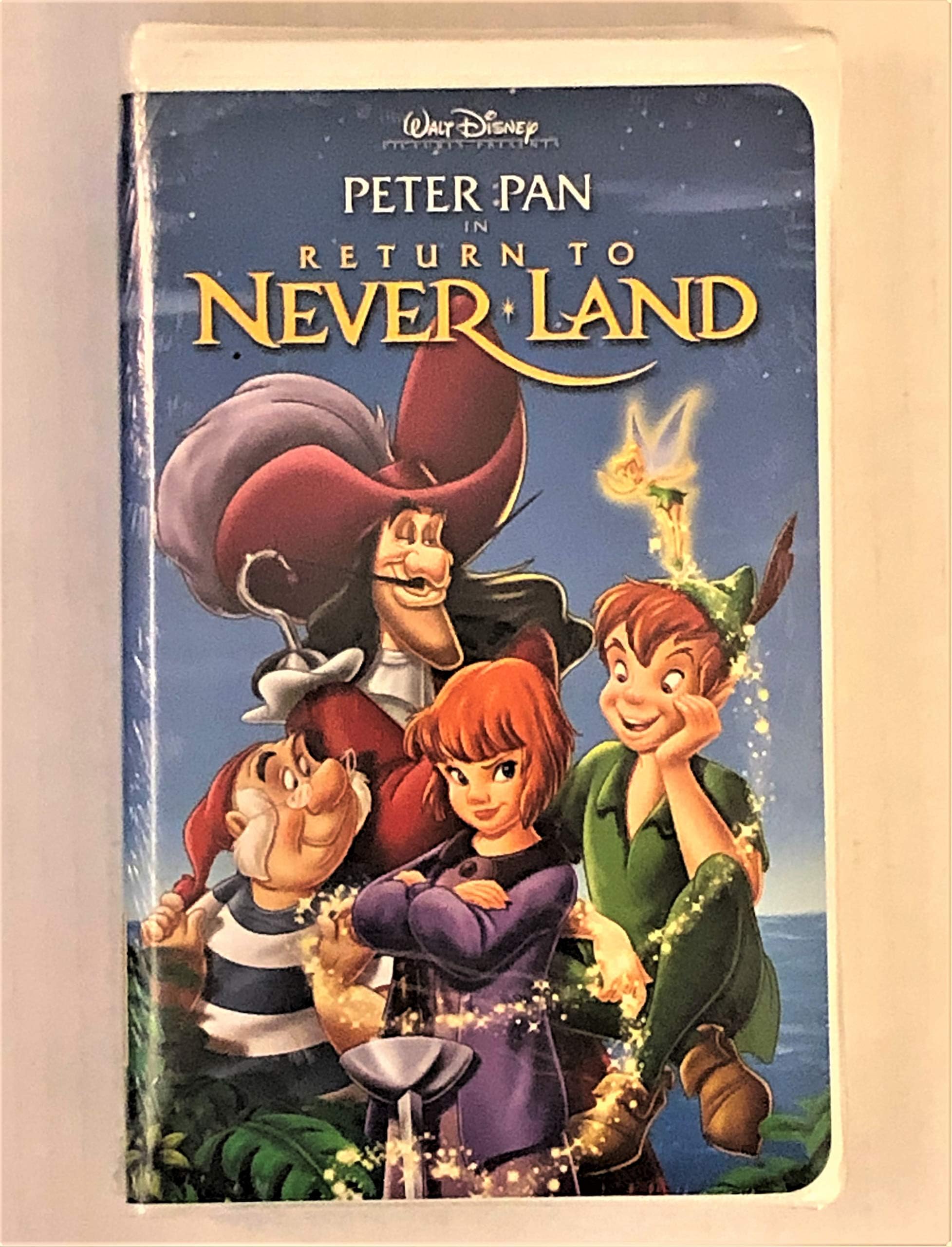 Peter Pan in Return to Never Land (Walt Disney Pictures Presents) [VHS]