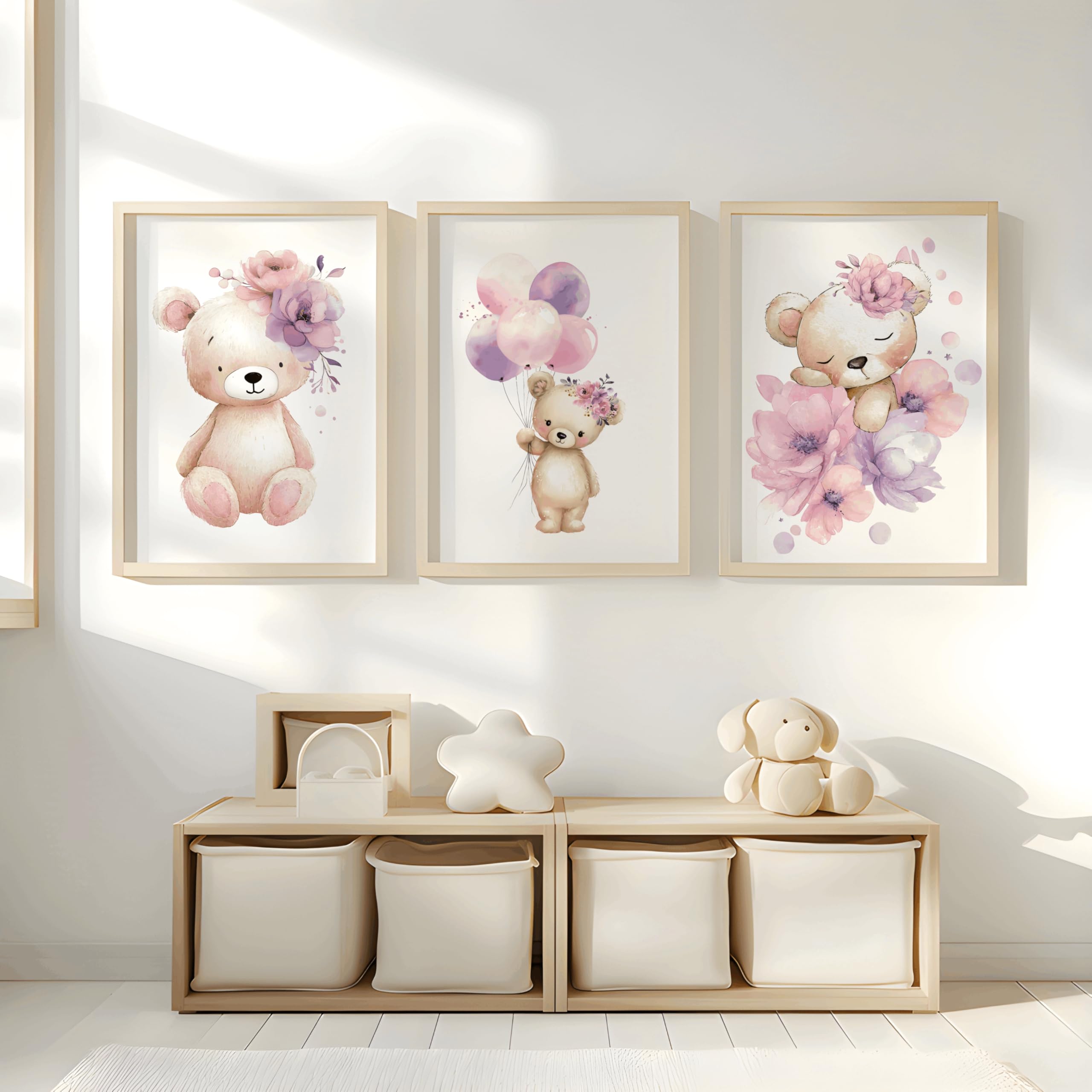 Generisch 3er Poster Set Kinderzimmer Mädchen – Babyzimmer Wandbilder mit Einhorn, Prinzessin, Tieren & Regenbogen – Liebevolle Deko fürs Mädchenzimmer (Bär & Blumen, DIN A4, Ungerahmt)