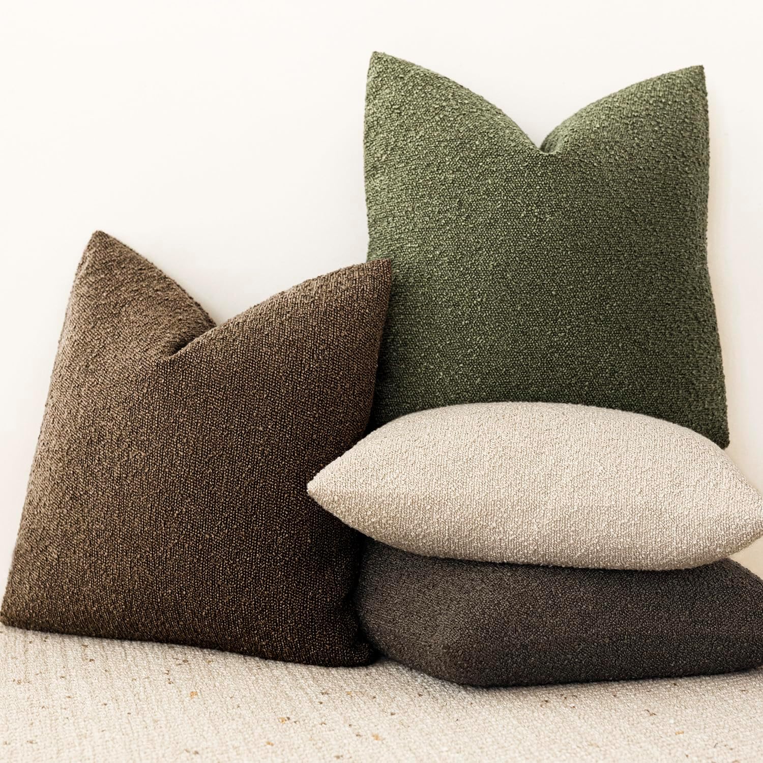 Foindtower Pack of 2 Textured Boucle Throw Pillow Covers Accent Solid Decorative Pillow Cases Cozy Woven Couch Cushion Case for Sofa Bedroom Living Room Home Decor 20x20 Inch Chocolate