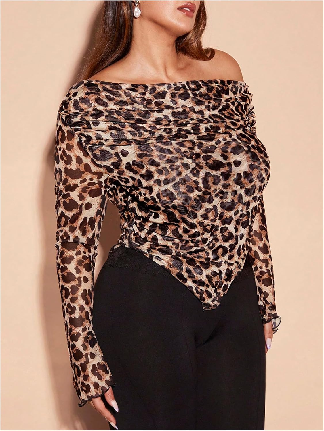 WDIRARA Women's Plus Size Leopard Print Off Shoulder T Shirt Ruched Bandana Hem Long Sleeve Tee - Image 4