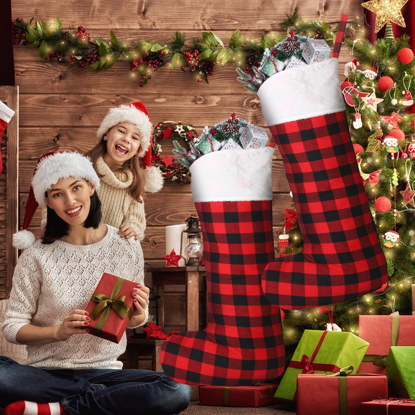 2 Stück 109,9 cm große Weihnachtsstrümpfe, extra groß, riesig, Büffelkariert, schwarz, rot, übergroßer Weihnachtsstrumpf für Familie, Kinder, Weihnachtsbaum, Party, Urlaubsdekoration (weißer Plüsch)