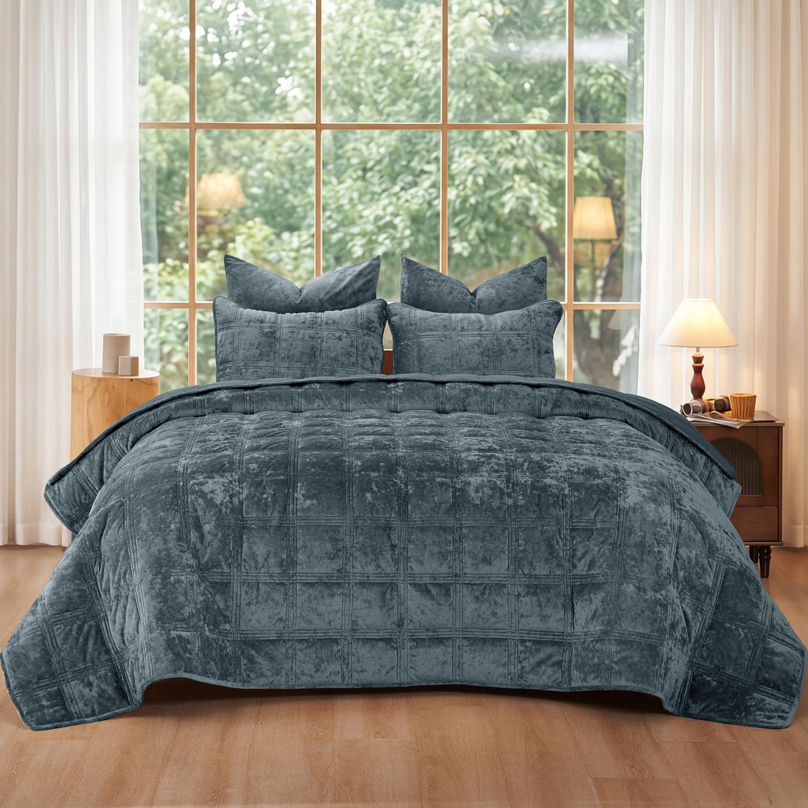 Photo 1 of PHF Velvet Quilt Set King Size, Stormy Blue