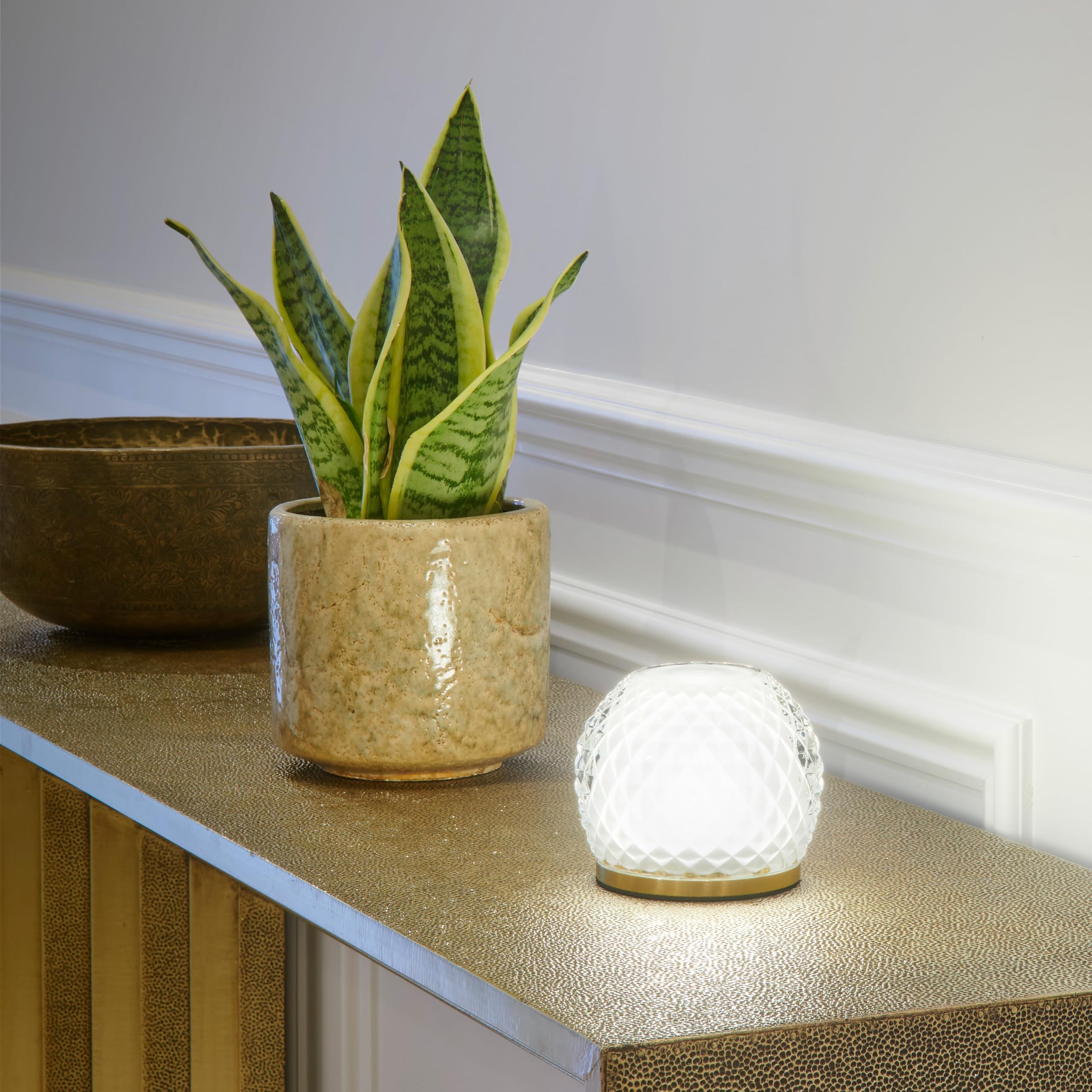 Omniance Elara Lámparas de Mesa Inalámbricas Pack de 4, 8 Fuentes de Luz | Recargable regulable cambio de color, diseño madera y cristal mate, USB-C, temporizador, para restaurante y hotel