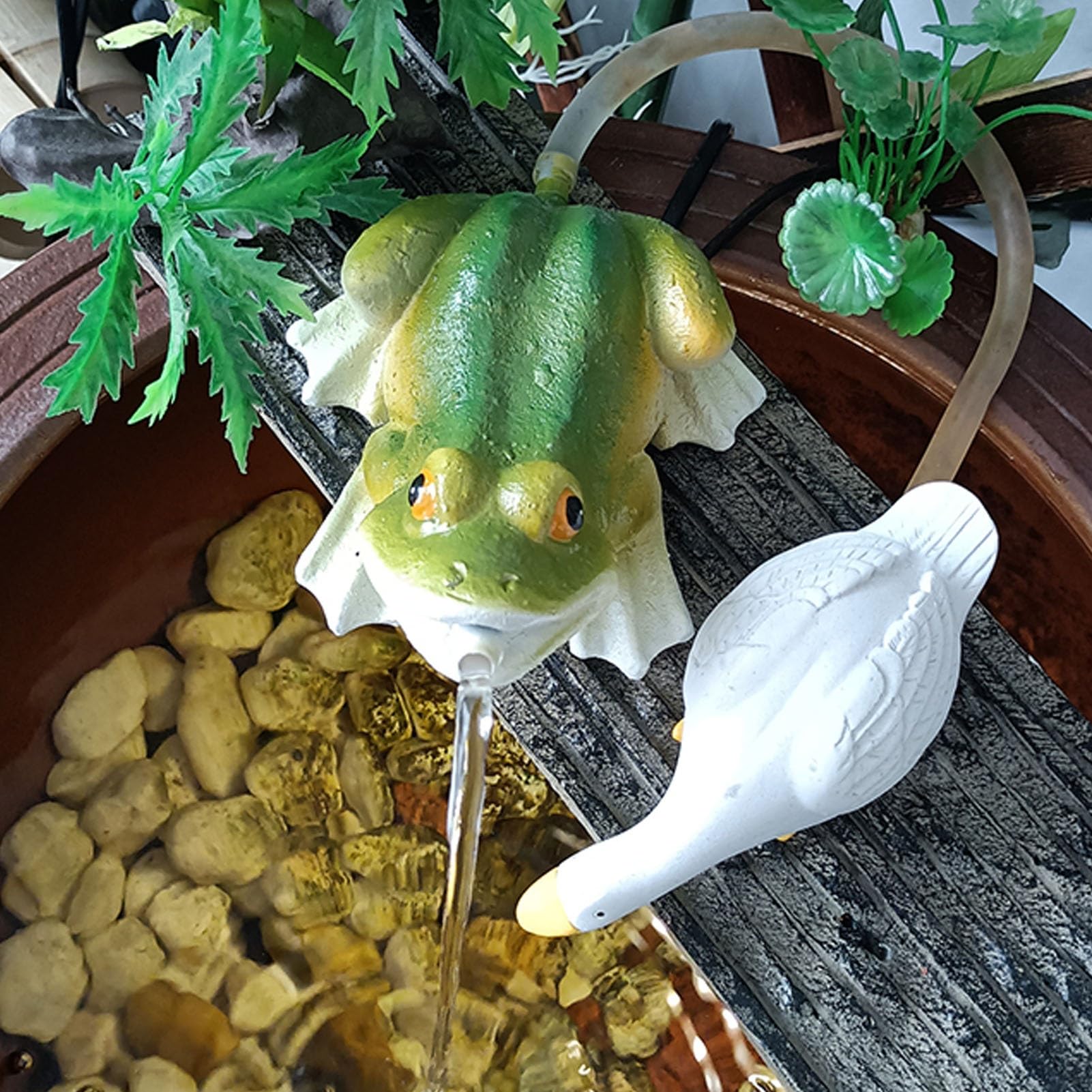 Fontanny do Małych Oczek Wodnych, Fontanna do Oczek Wodnych, Rzeźba do Krajobrazu Wodnego, Żywiczna Figurka Żaby do Oczek Wodnych, Fontanna Ogrodowa, Stylowa Ozdoba na Balkon