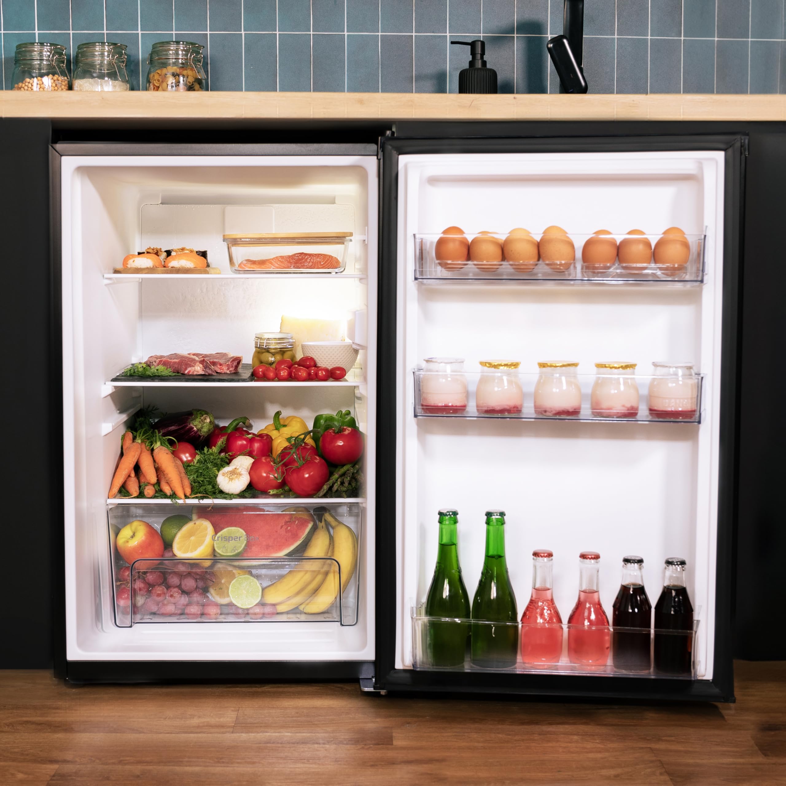 Cecotec Mini Frigorifero Bolero CoolMarket TT 114L Black. Capacità 114 L, Classe Energetica E, Porta Reversibile, Conservazione Ottimale, Luce LED, Controllo Meccanico, Humidity Box, Funzione Defrost