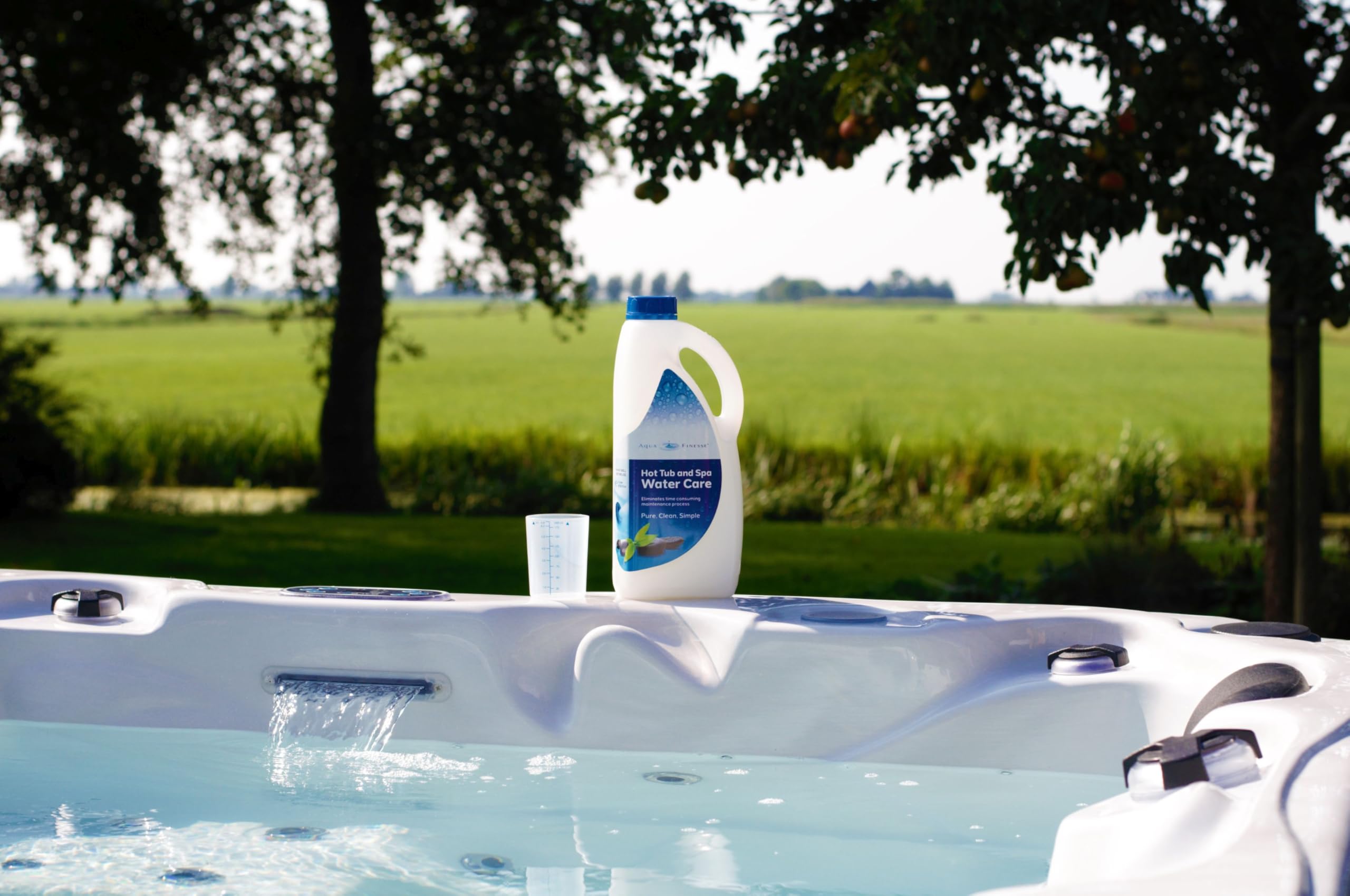 AquaFinesse Limited Edition mit Chlorgranulat + Spa de Luxe Crystals