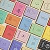 WS Game Company Colección Completa de 25 Juegos de Mesa Clásicos en Estilo de Libro Incluyendo Scrabble, Monopoly, Clue, Yahtzee, Battleship, Chess, Candy Land y Sorry! - Juegos de Familia Clásicos para Niños y Adultos 5