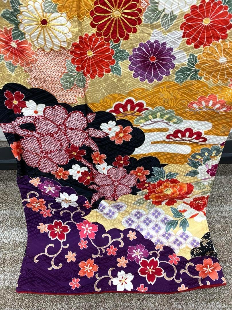 振袖 豪華 四季の花々 金駒 金彩 紋意匠 身丈171cm 撥水加工済 振袖 豪華 四季の花々 金駒 金彩 紋意匠 身丈171cm 撥水加工済