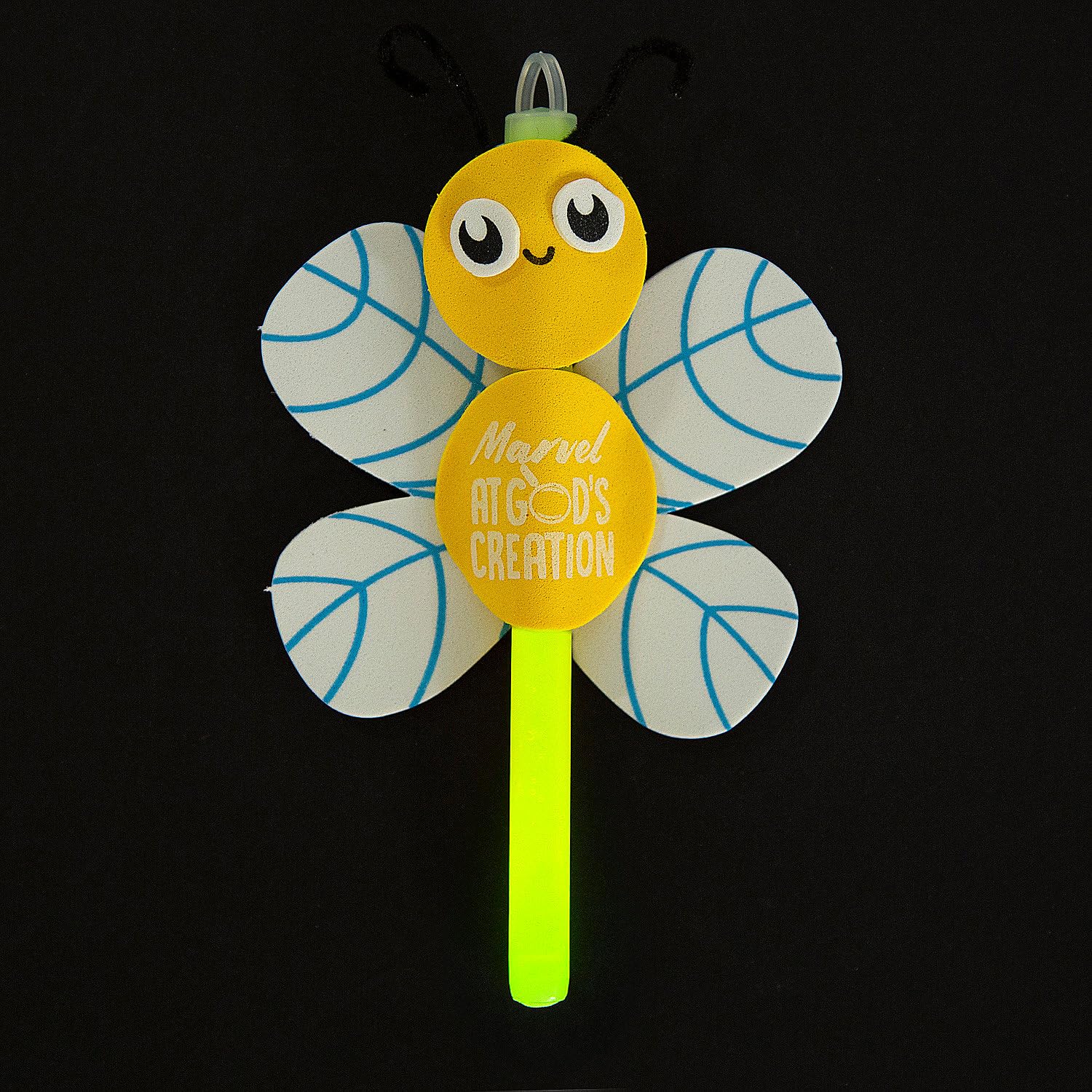 Fun Express Zoom in VBS Bee Glow Stick Craft Kit - Glow-in-The-Dark Craft for Kids - Perfect for VBS Craft Projects and Creative Fun - Ideal for Group Activities and Parties - 12 Pieces