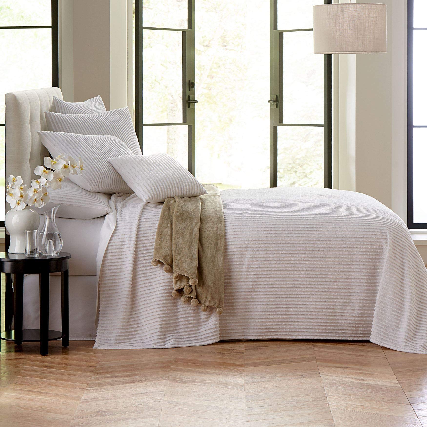 BrylaneHome Chenille Bedspread