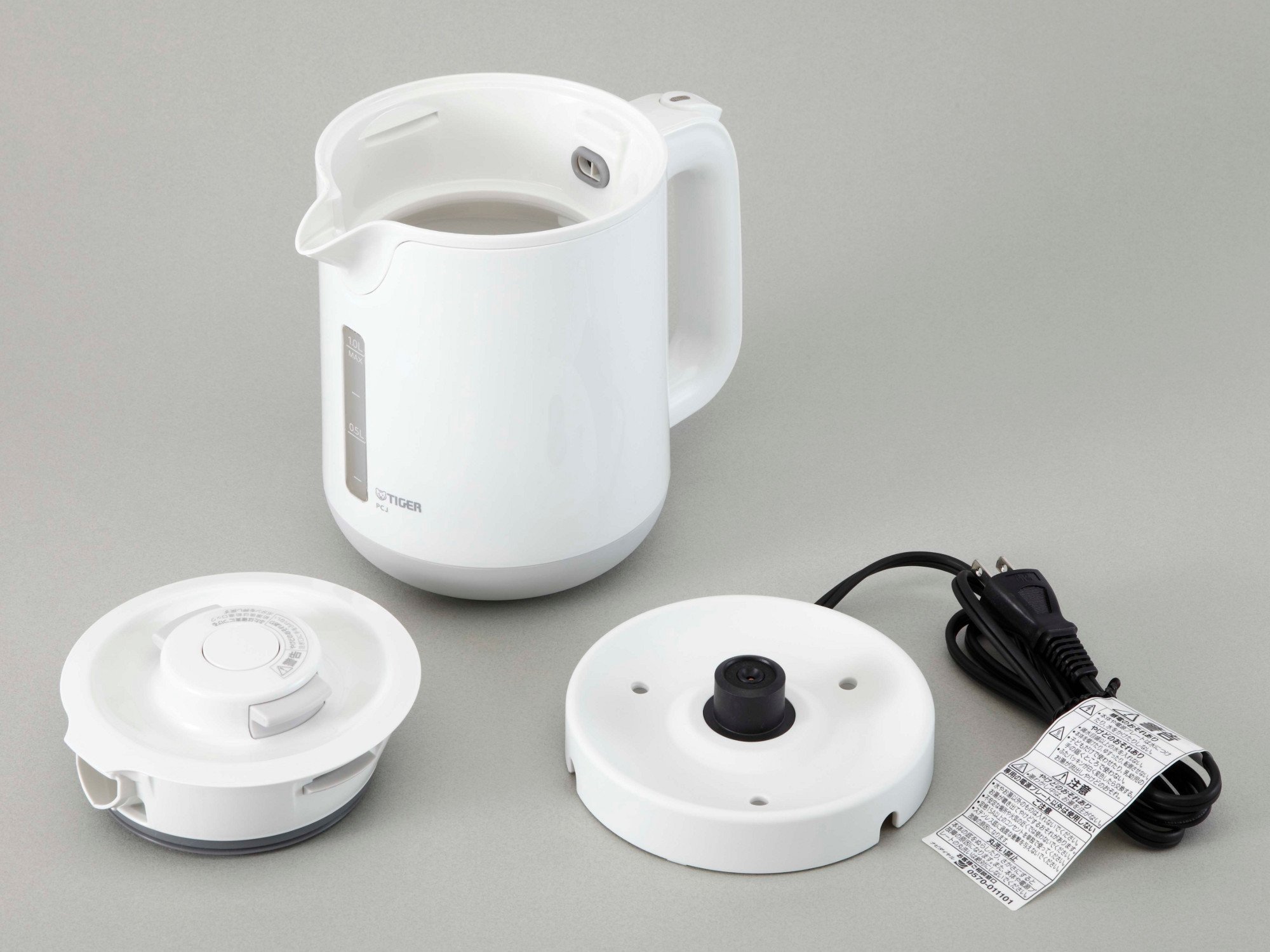Amazon | タイガー 電気ケトル 1L ホワイト 蒸気レス わく子 PCJ-A100