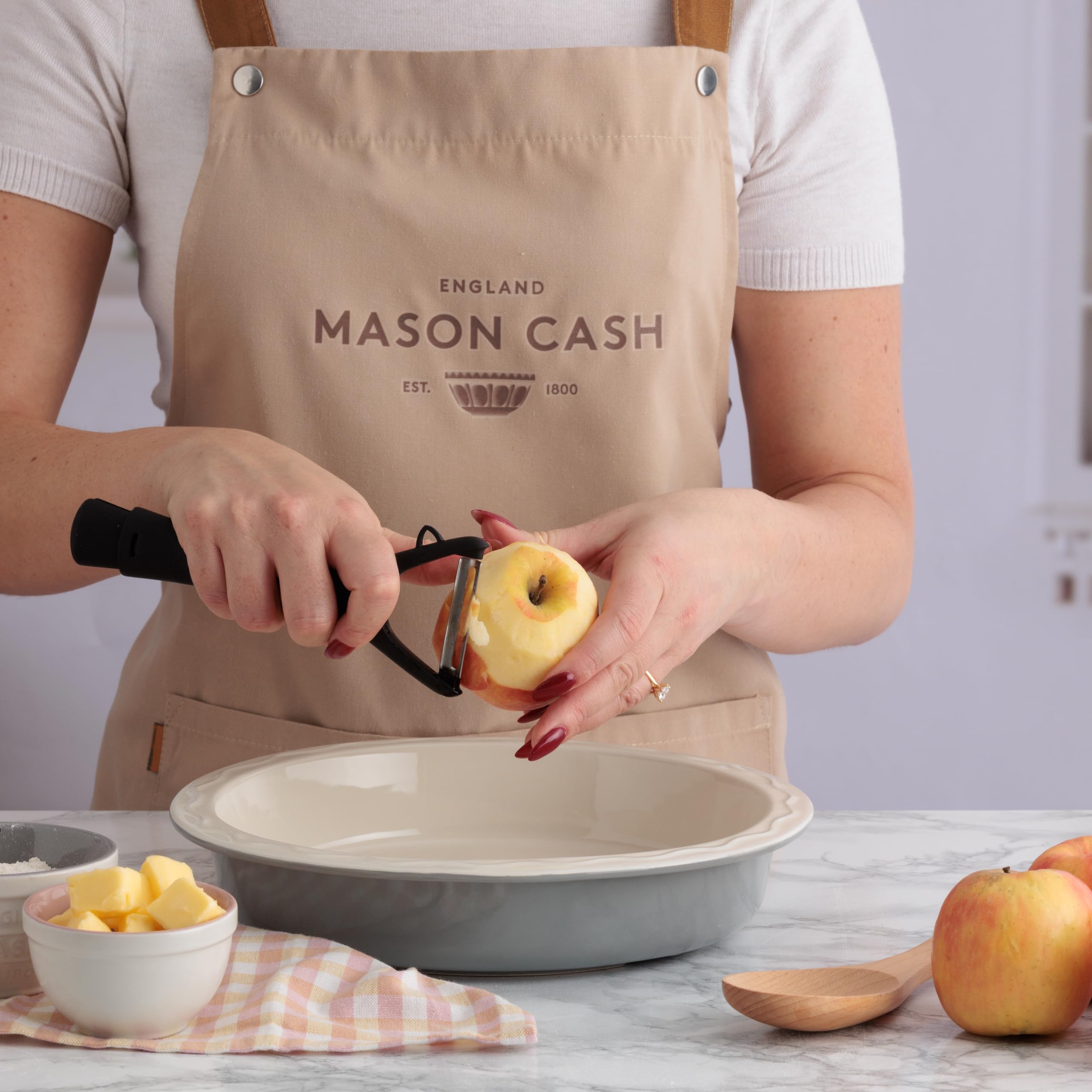 Mason Cash Plat à tarte innovant de 29 cm | Grès gris et crème avec bord d'ancrage à pâtisserie et base ondulée | Répartition homogène de la chaleur, démoulage facile de la pâtisserie, passe au four