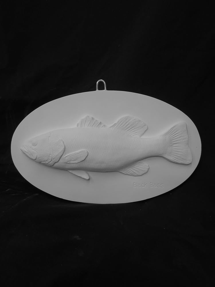 魚の彫刻 石製 箱入り 11.jpg