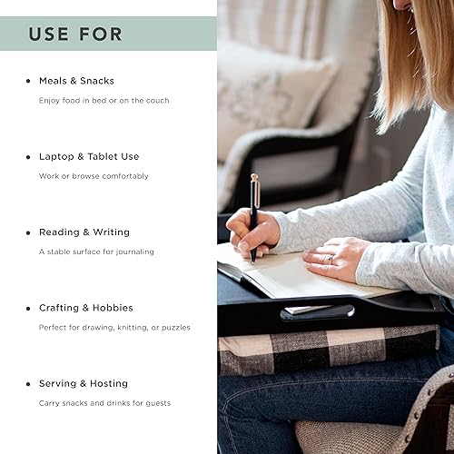 Miniatura 6 de ROSSIE HOME Bandeja de madera para cama  Juego de dos  con cesta de almacenamiento de jacinto  Buffalo Check  Se adapta a portátiles de hasta 15.6