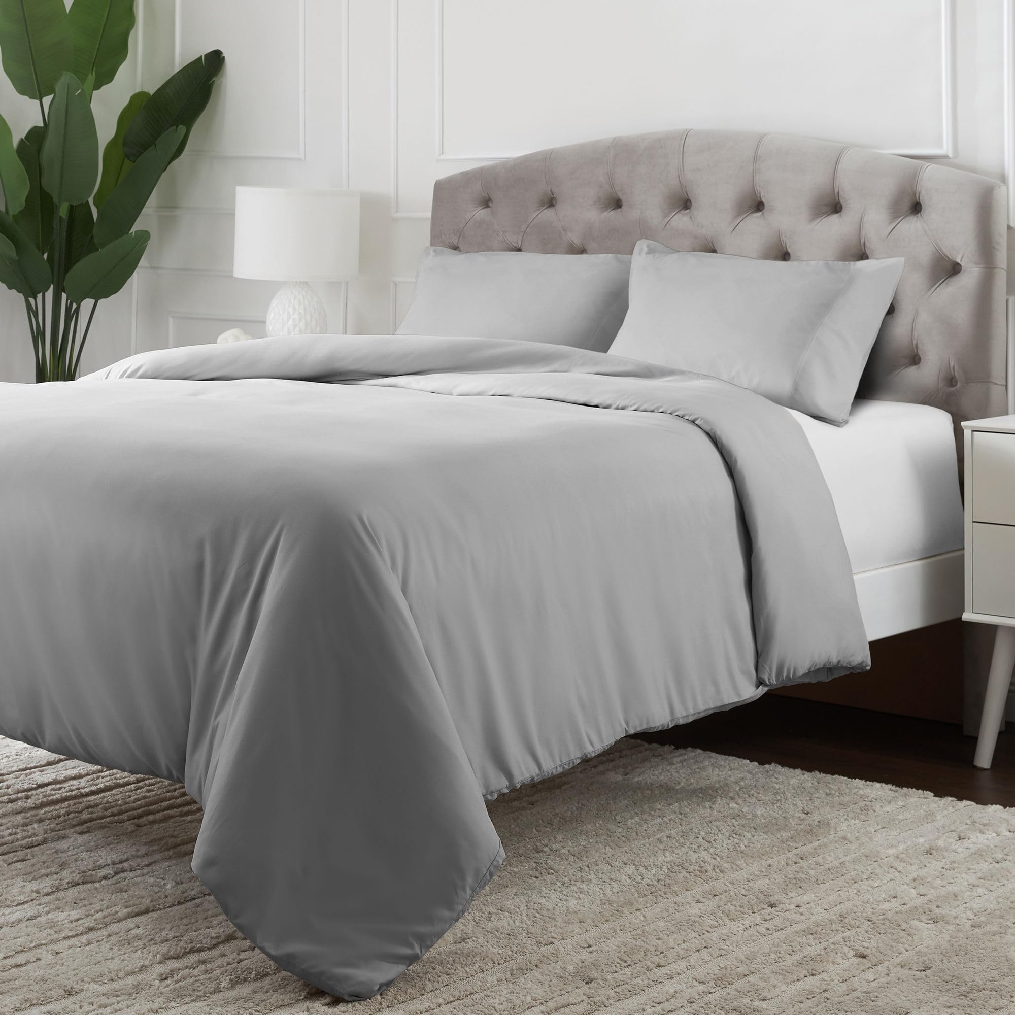 Mellanni Microfaser Bettwäsche 220x240 - Weiche Bettwäsche Set mit Knopfverschluss und Eckbändern - Bügelfreie Bettwäsche-Sets - 1 Bettbezug mit 2 Kissenbezügen 80x80 cm - (220x240 cm, Hellgrau)