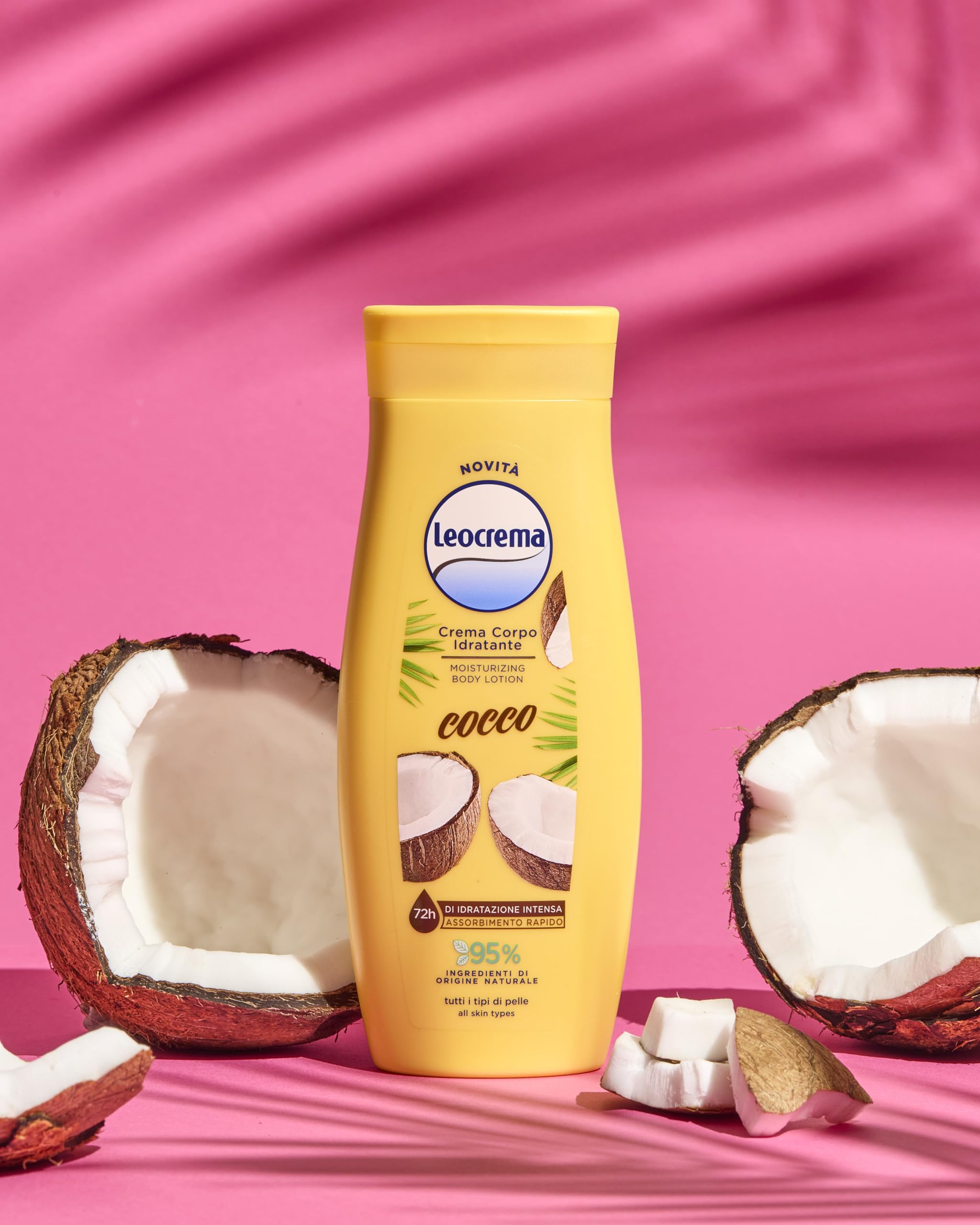Leocrema, Crema Corpo Idratante al Cocco, Texture Leggera e Fluida per Tutti i Tipi di Pelle, 72H di Idratazione, 95% Ingredienti di Origine Naturale, 250ml