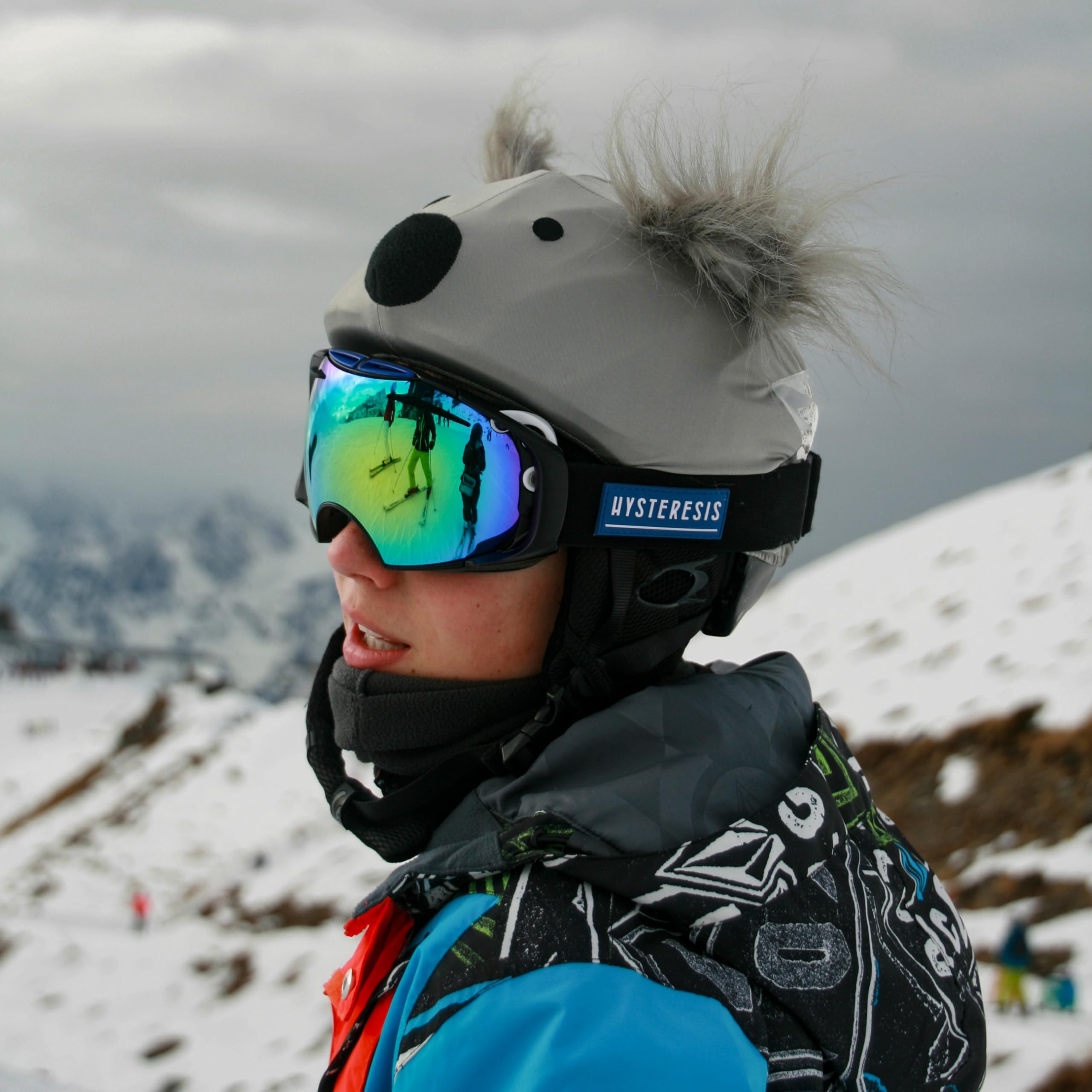 COOLCASC Uniwersalny pokrowiec na kask narciarski - Dostosuj kask narciarski dla dzieci za pomocą zabawnego i uroczego pokrowca ochronnego - akcesoria snowboardowe i narciarskie - Jeden rozmiar pasuje