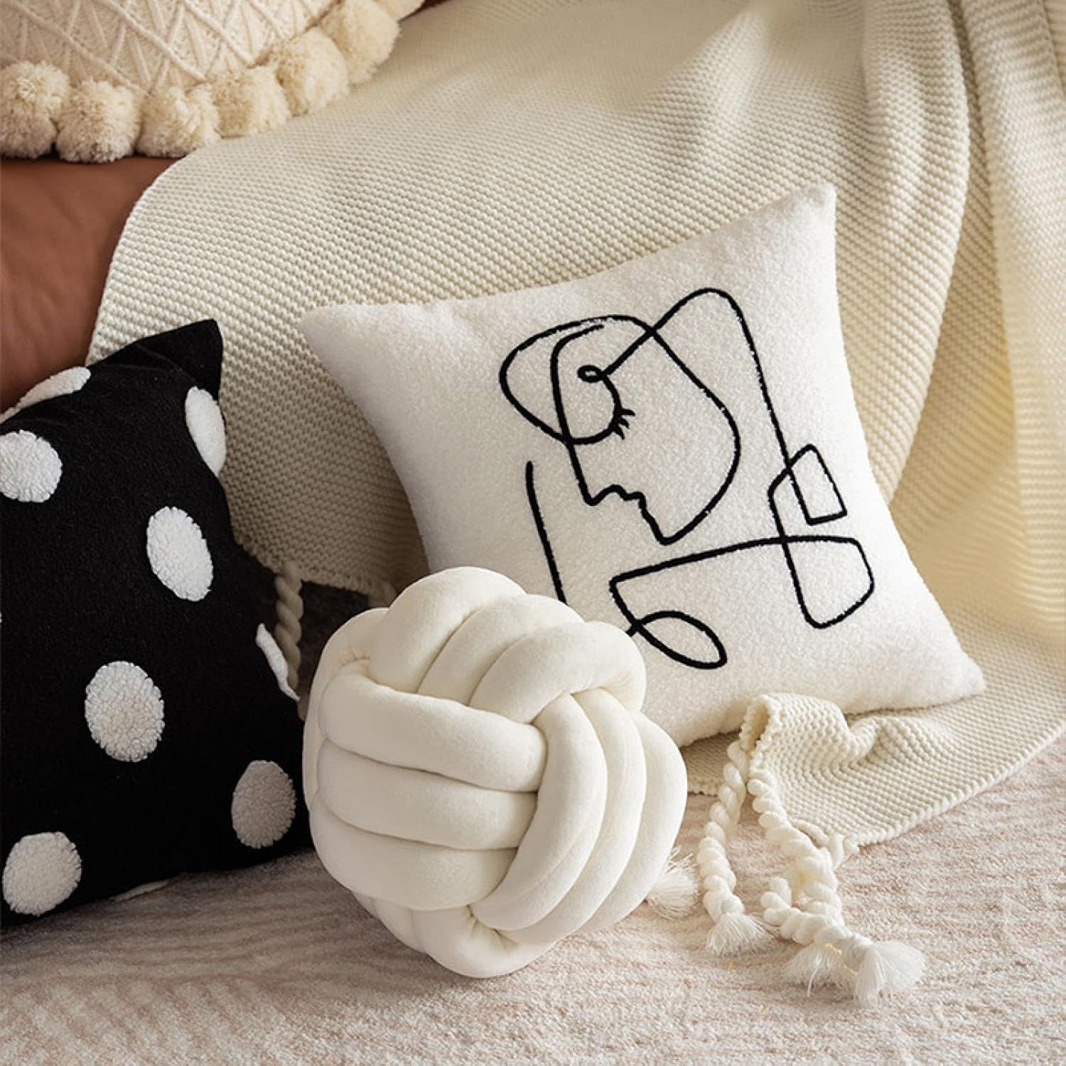 MTKC Soft Knot Ball Pillow Handmade Round Plush Pillow Round Throw Pillow Cushion Home Decoration Plush Pillow Throw Pillow